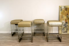 Set von 4 gepolsterten Vanguard Counter-Barhockern aus Lucite, modern und zeitgenössisch