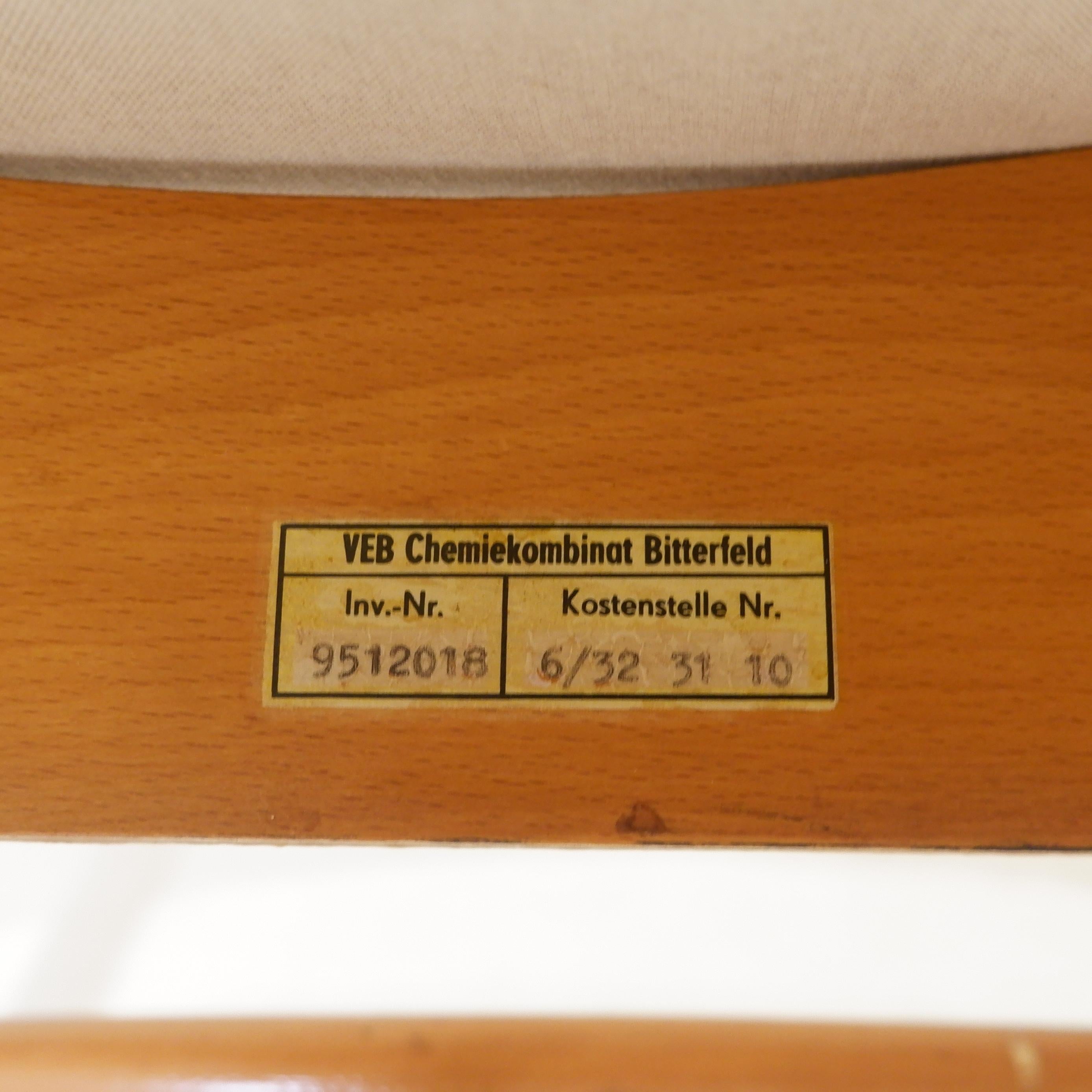 Set of 4 VEB Petrol Chemisches Kombinat Schwedt armchairs - 1960s For Sale 7