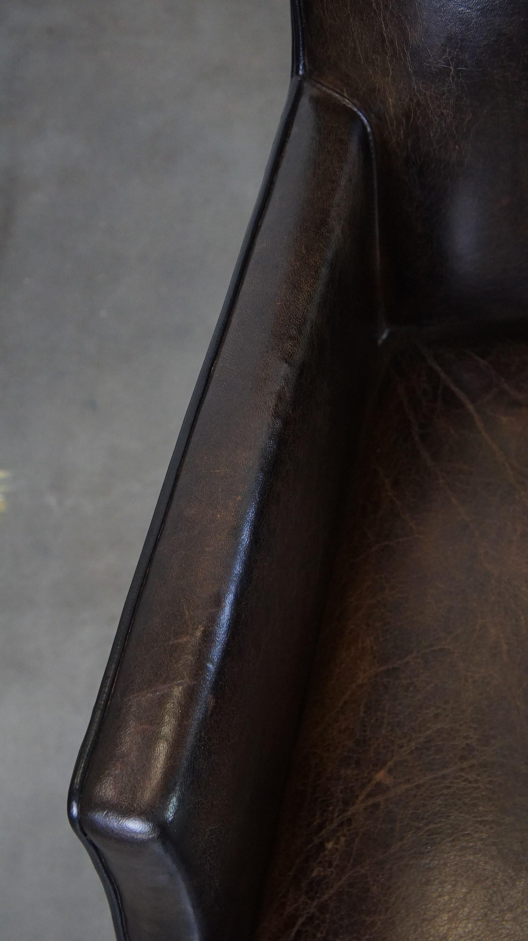 Ensemble de 4 très belles chaises de salle à manger en peau de mouton en vente 3