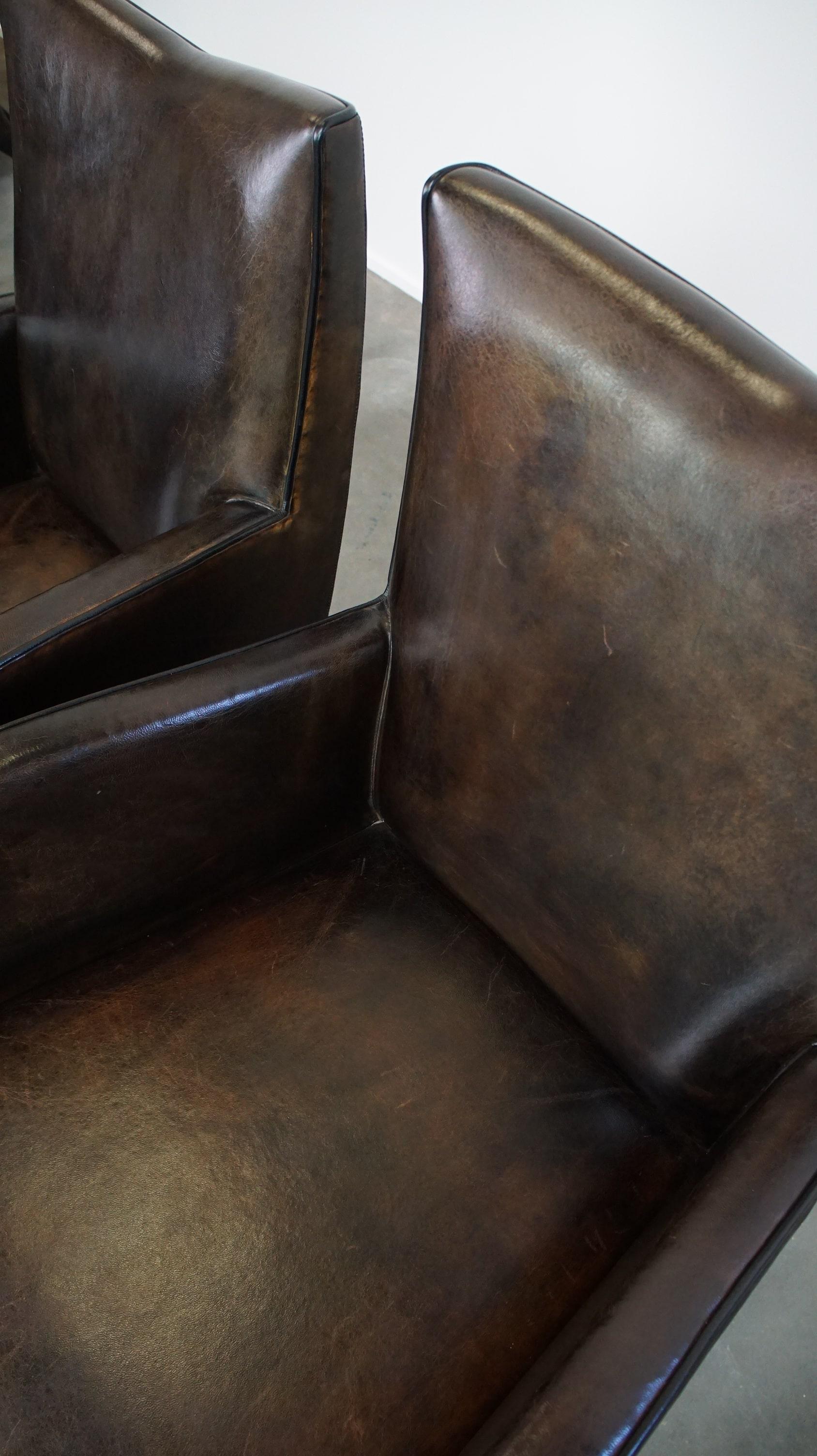 Ensemble de 4 très belles chaises de salle à manger en peau de mouton en vente 11