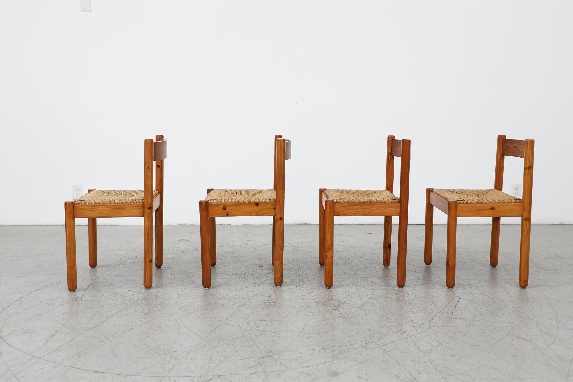 italien Ensemble de 4 chaises de salle à manger en pin de style Vico Magistretti avec sièges en jonc et pieds arrondis en vente