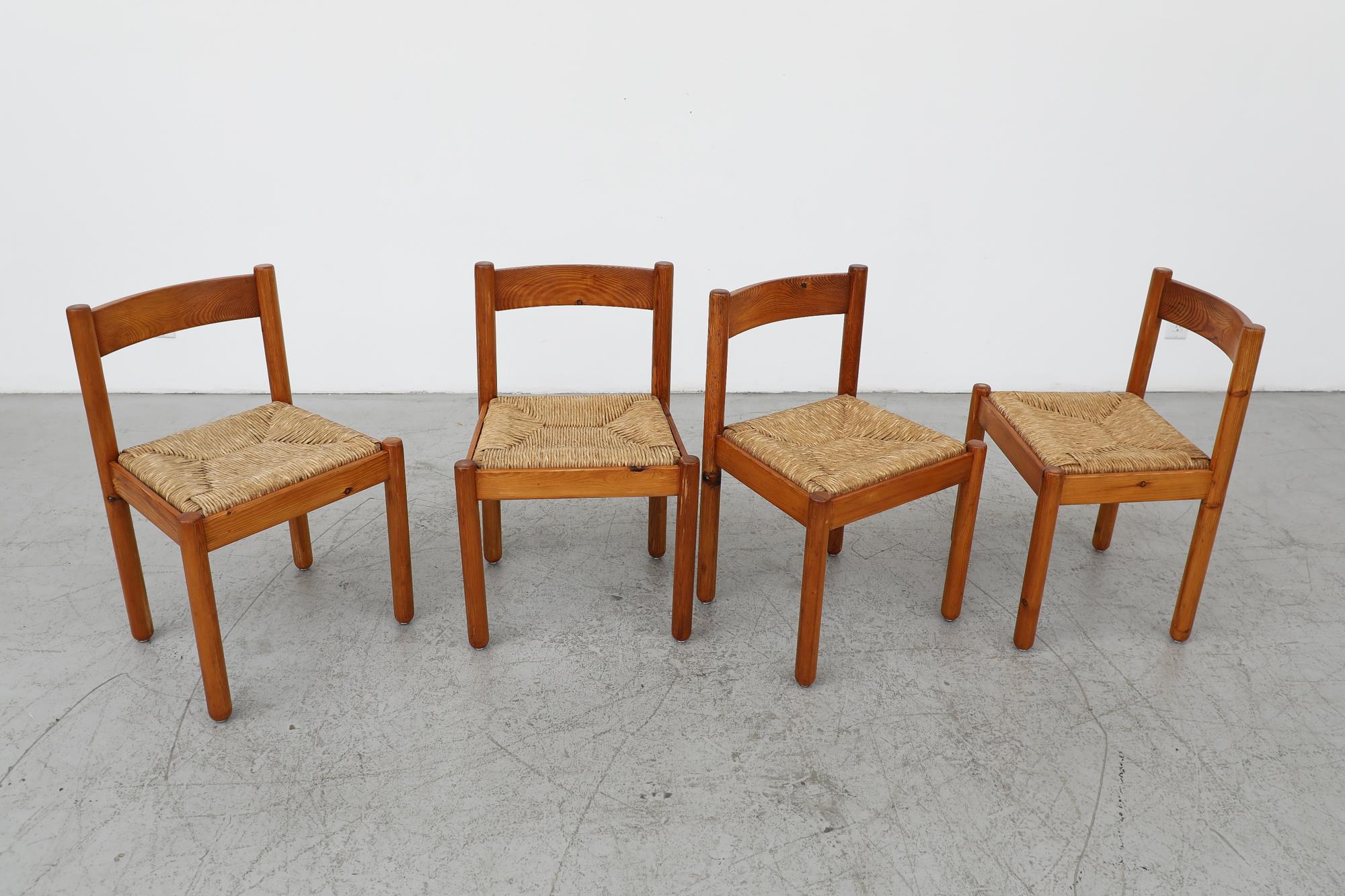 Satz von 4 Esszimmerstühlen aus Kiefernholz im Vico Magistretti-Stil mit Binsensitzen und abgerundeten Beinen im Angebot 1