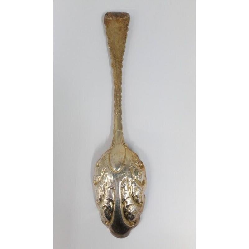 Set of 4 Victorian Repoussé Gilt Sterling Silver Boxed Serving Spoons, 1842 For Sale 1