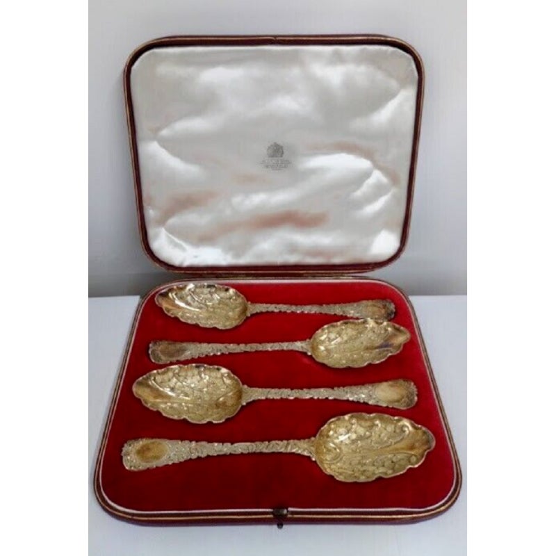 Set of 4 Victorian Repoussé Gilt Sterling Silver Boxed Serving Spoons, 1842 For Sale 3