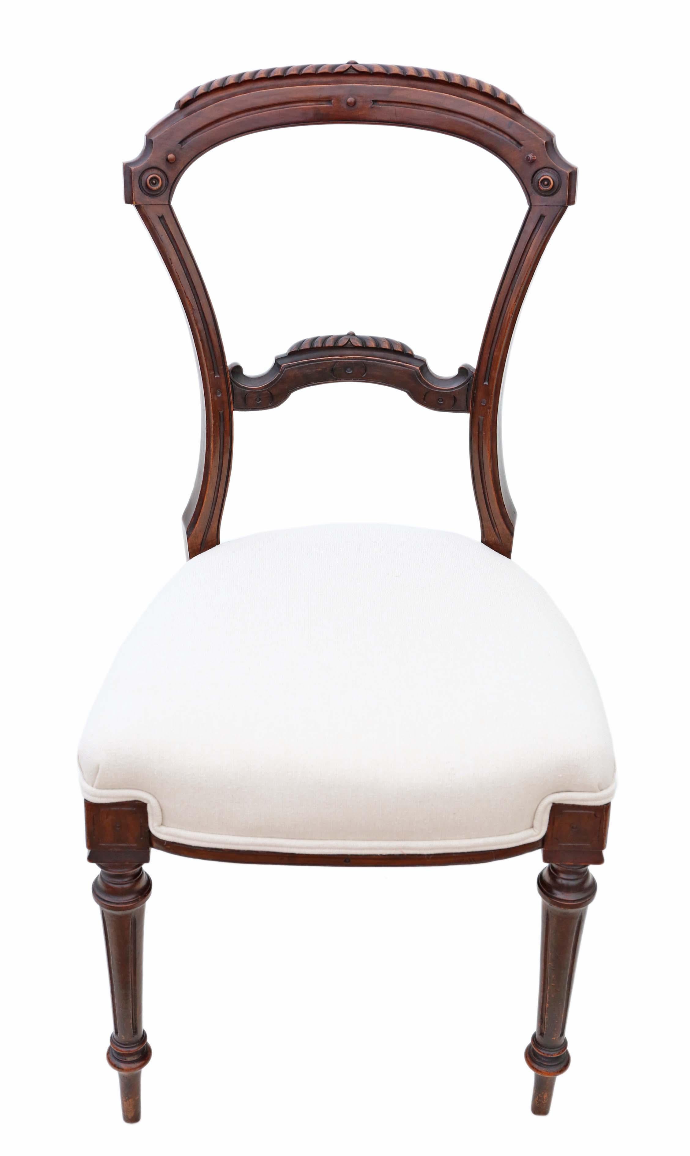 Late 19th Century Set of 4 Victorian Walnut Balloon Back Dining Chairs, circa 1880