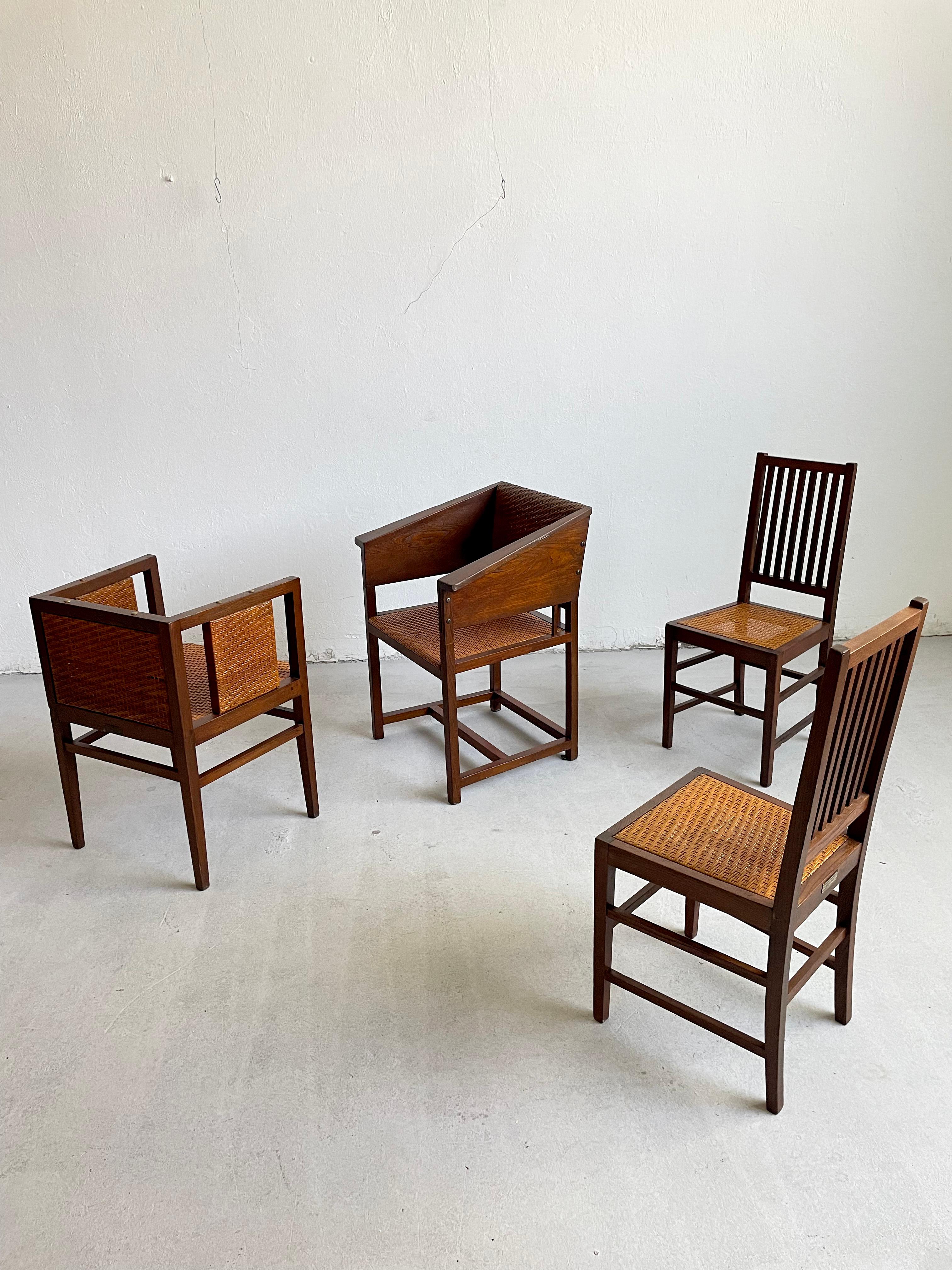 Sécession viennoise Ensemble de 4 chaises de sécession viennoise en chêne et rotin par H. Vollmer et W. Schmidt  en vente