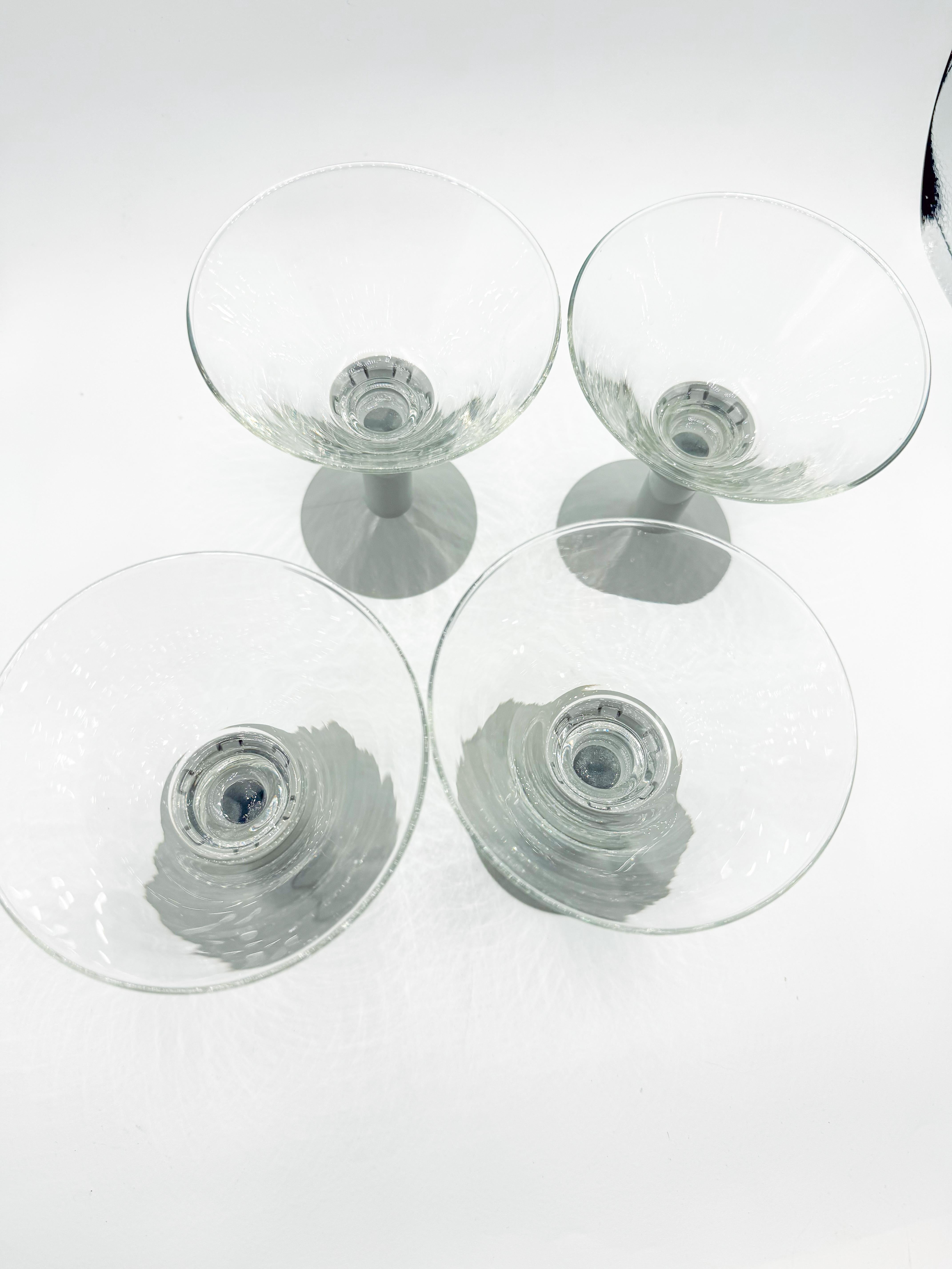 Set of 4 Vintage 1980s Bodum Oktett Grey Martini Glasses with Grey Plastic Bases Era espacial en venta