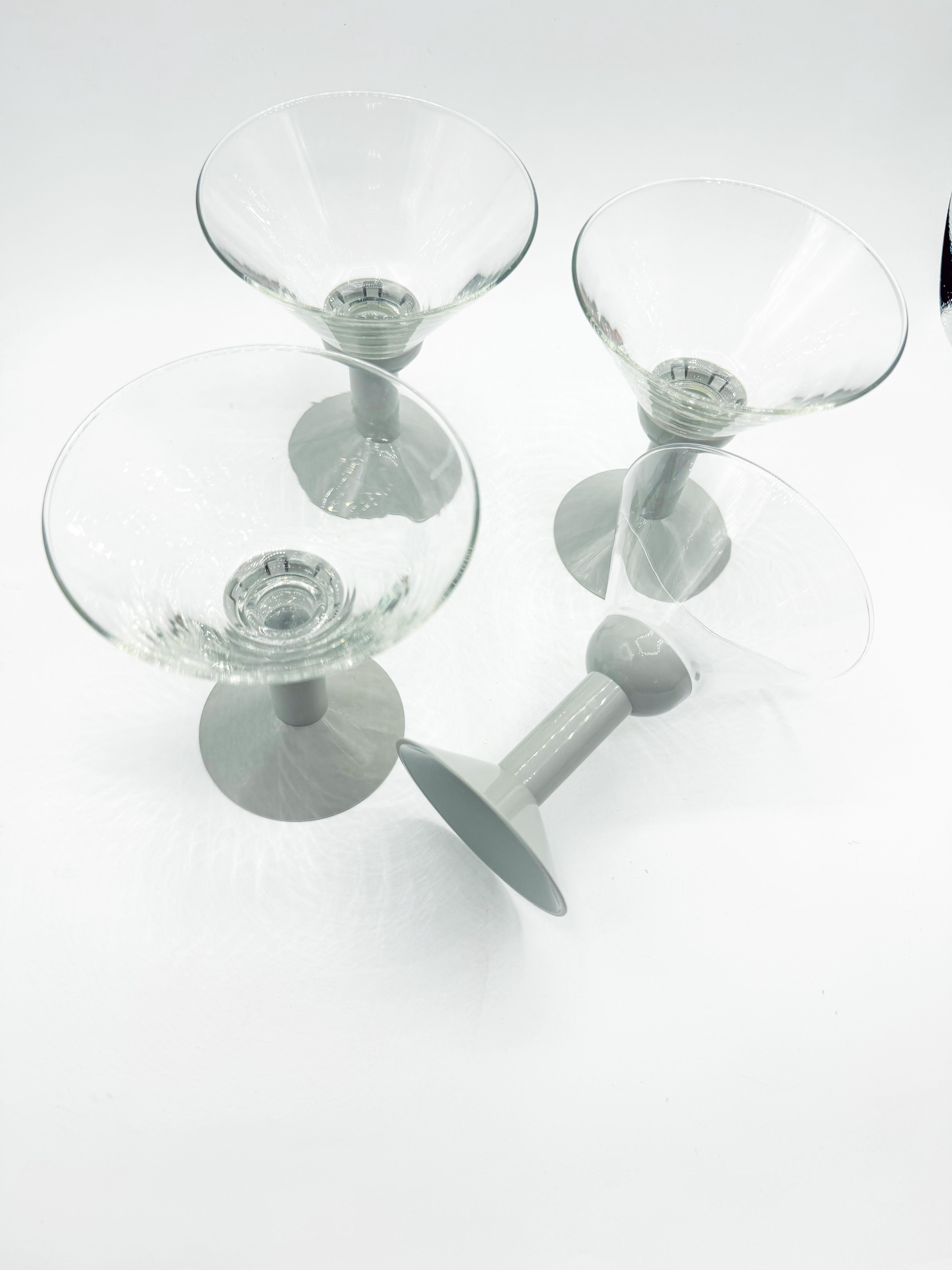 Set of 4 Vintage 1980s Bodum Oktett Grey Martini Glasses with Grey Plastic Bases en venta 2