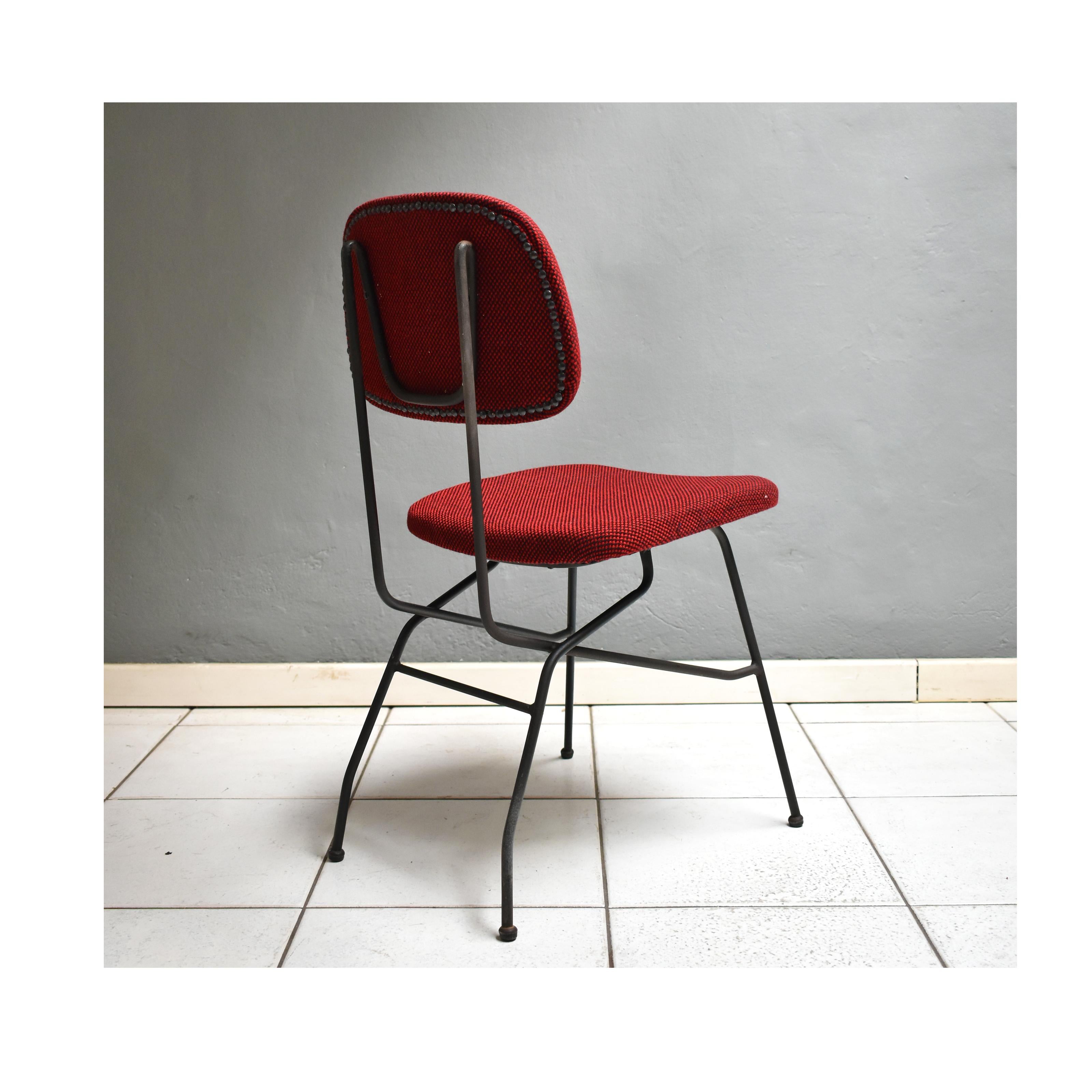 chaise des annees 60