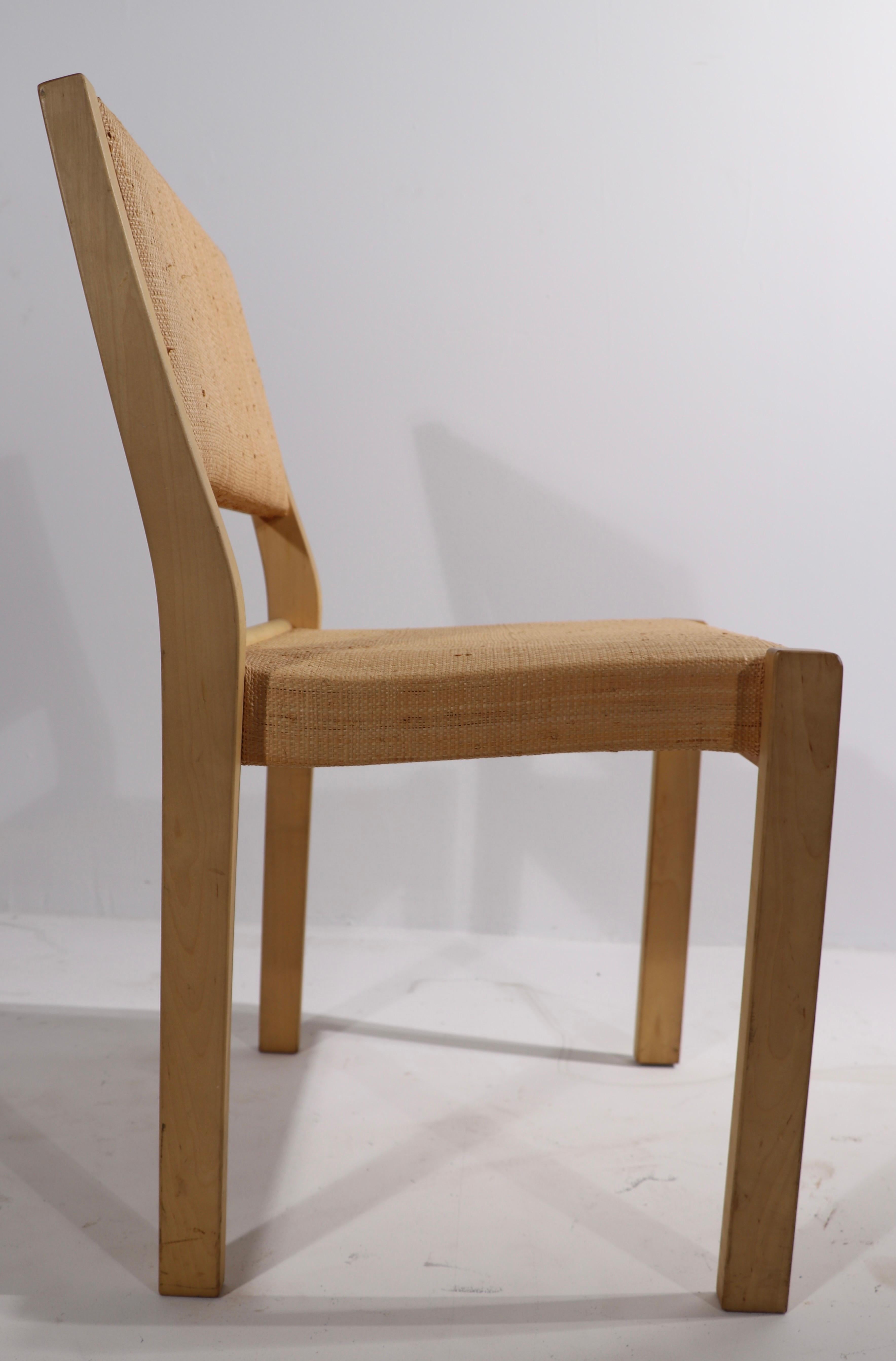 Scandinavian Modern Set of 4 Vintage Aalto 611 Dining Chairs