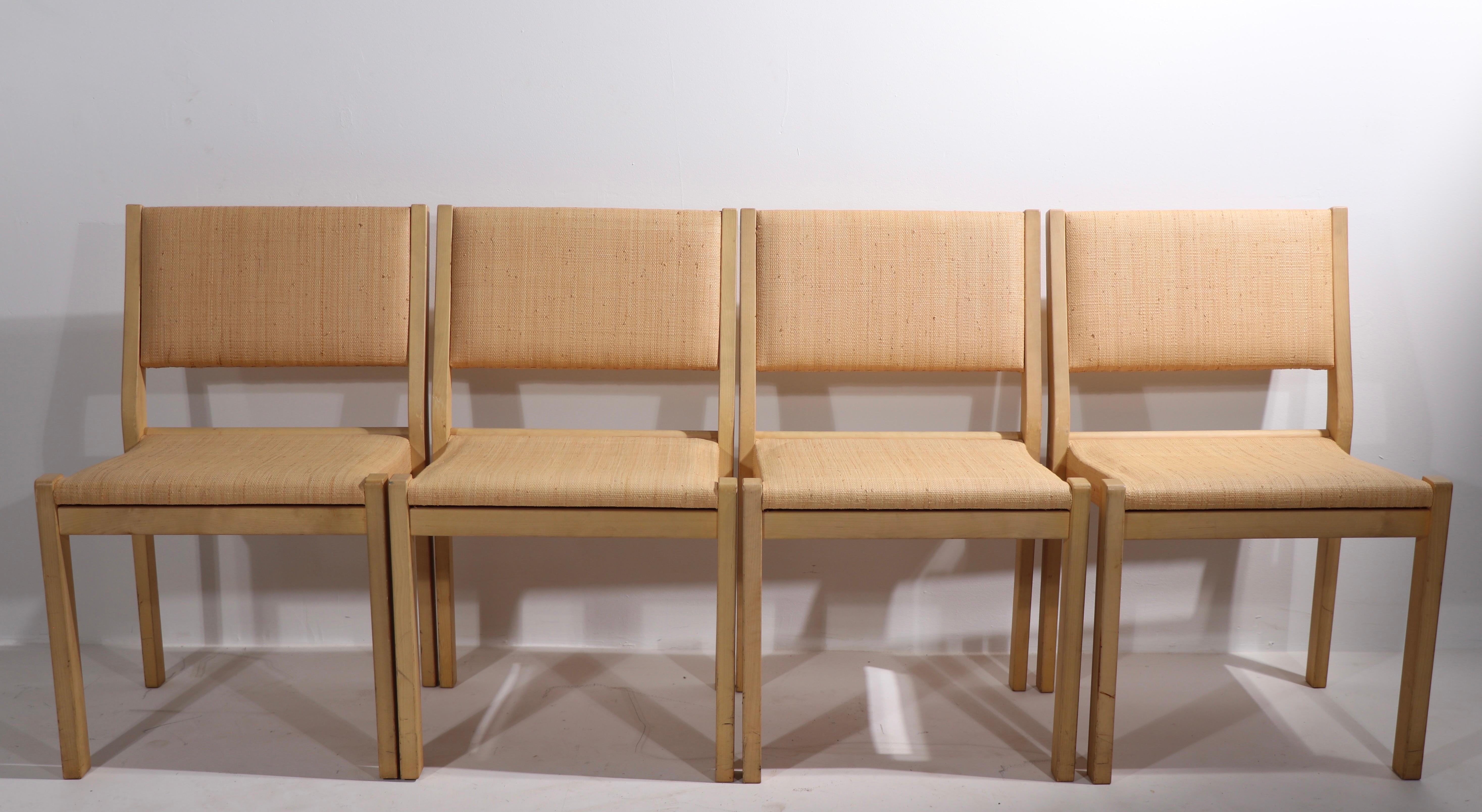 20th Century Set of 4 Vintage Aalto 611 Dining Chairs