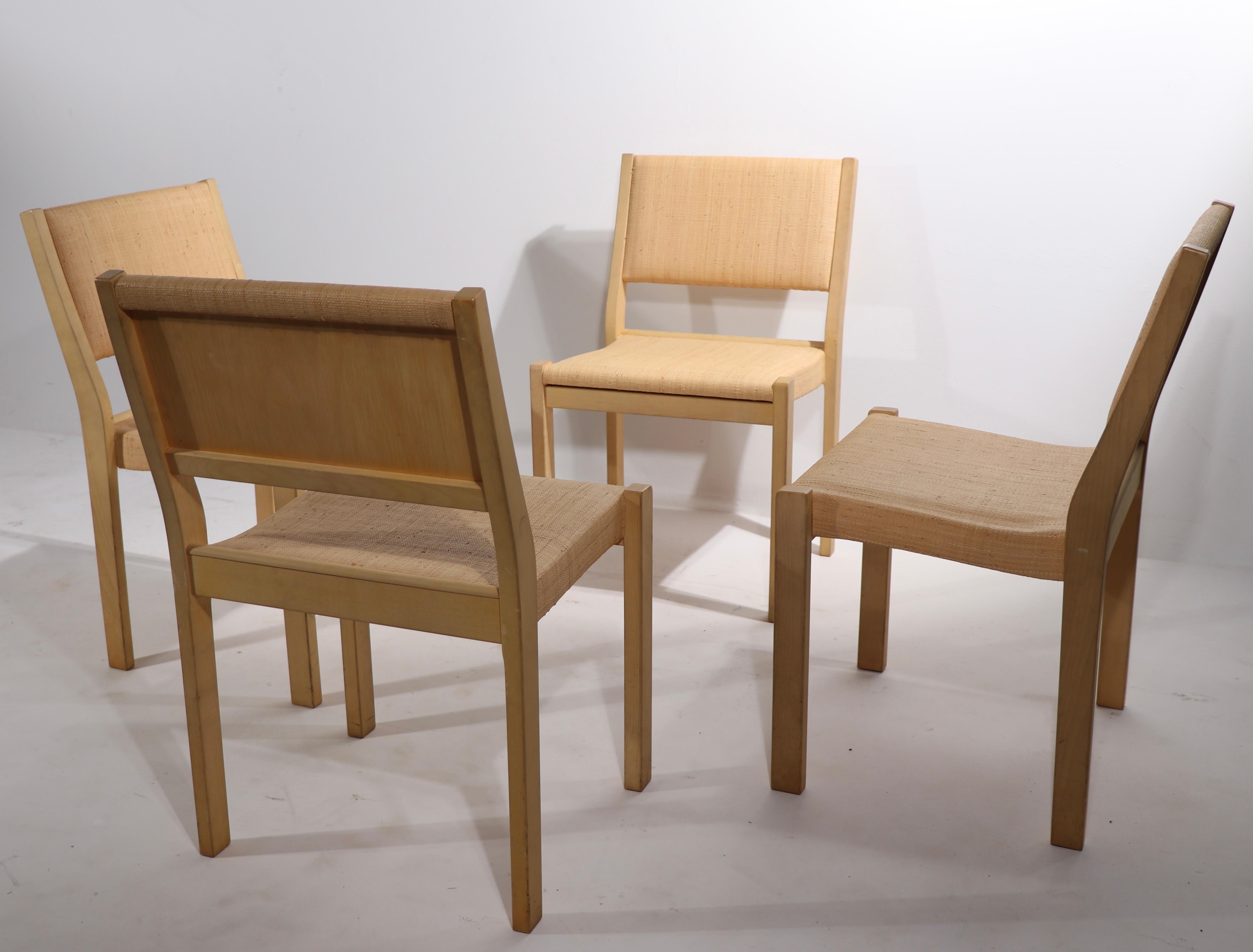 Set of 4 Vintage Aalto 611 Dining Chairs 1