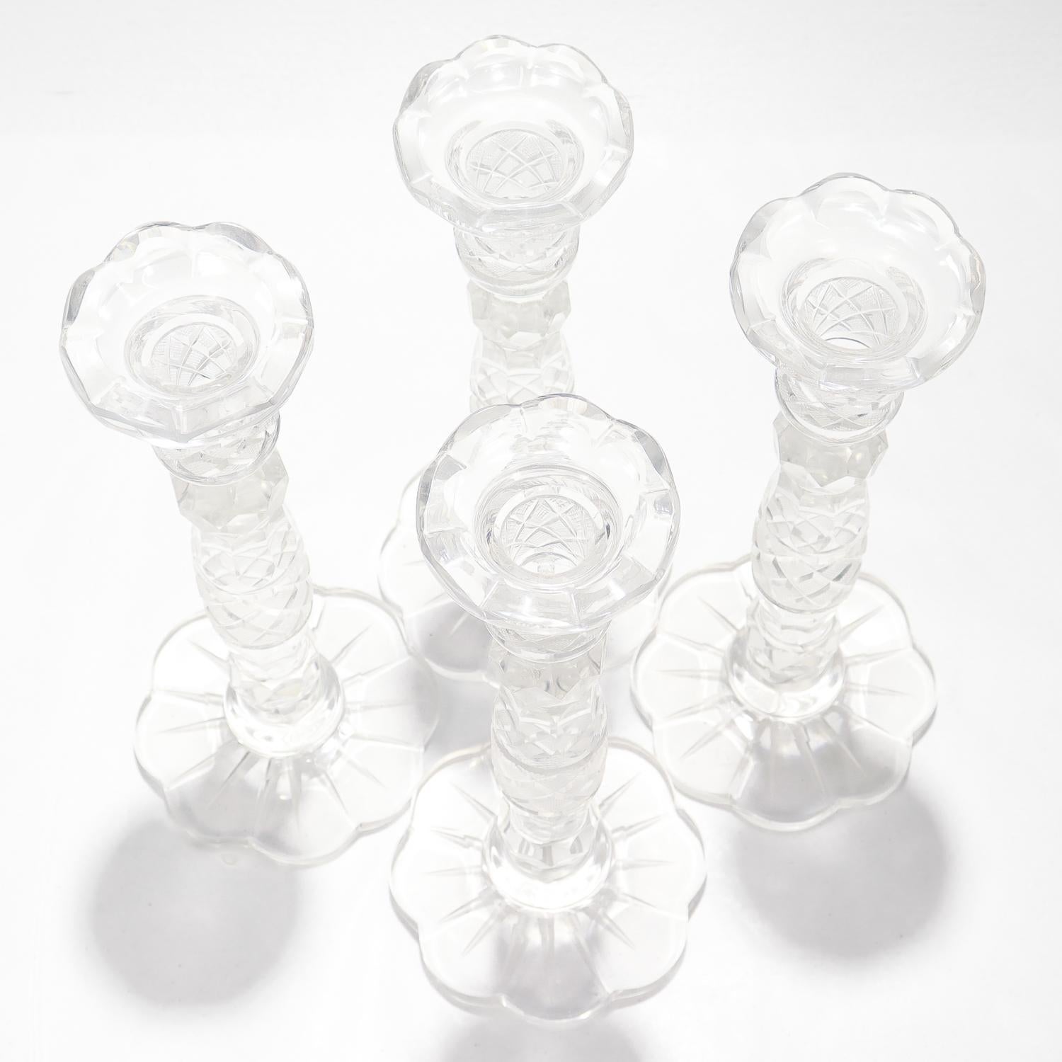 20ième siècle Ensemble de 4 chandeliers vintage en verre taillé de style géorgien anglo-istique en vente