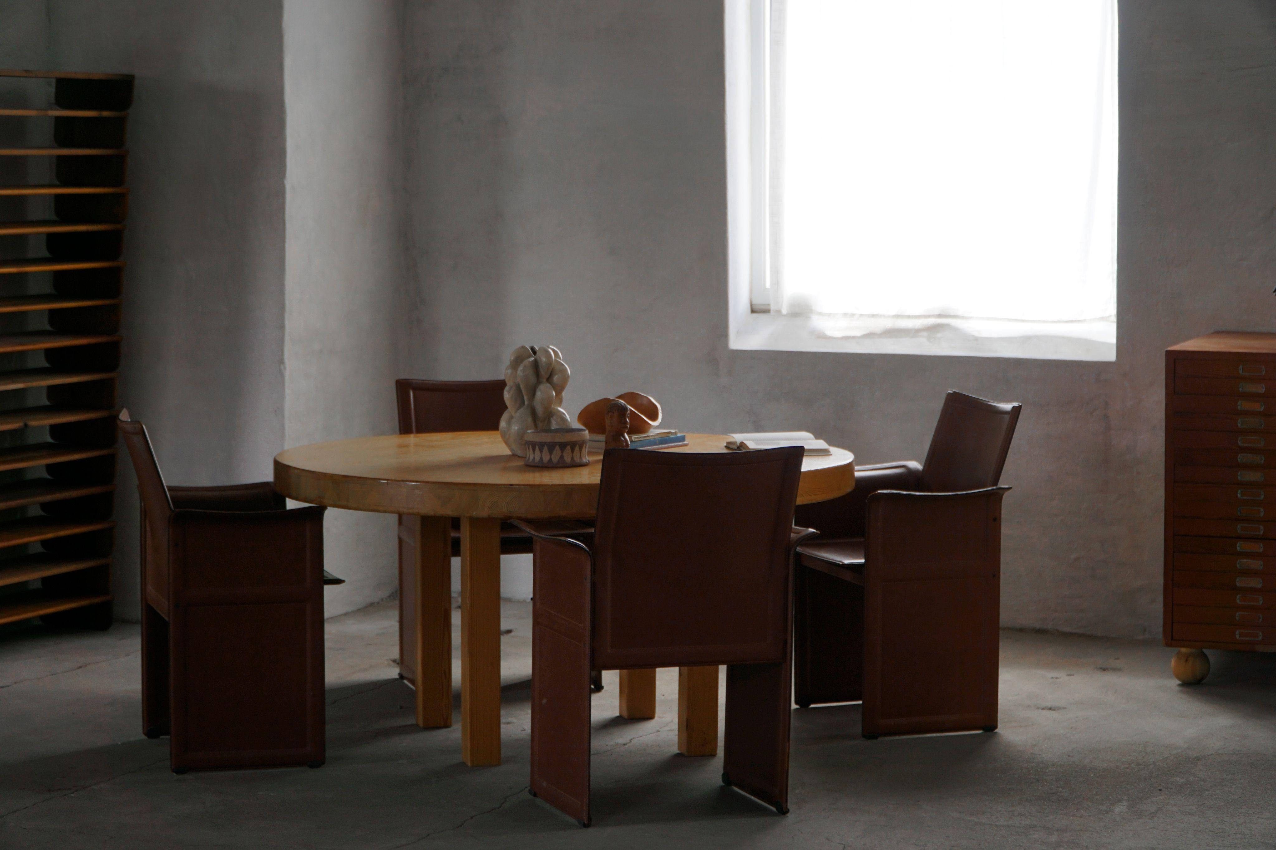 Set di 4 poltrone vintage in pelle marrone/rossa, Tito Agnoli, 