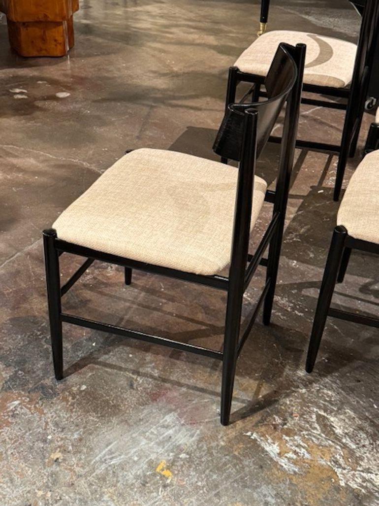 Tissu d'ameublement Ensemble de 4 chaises italiennes vintage de style Art déco en vente