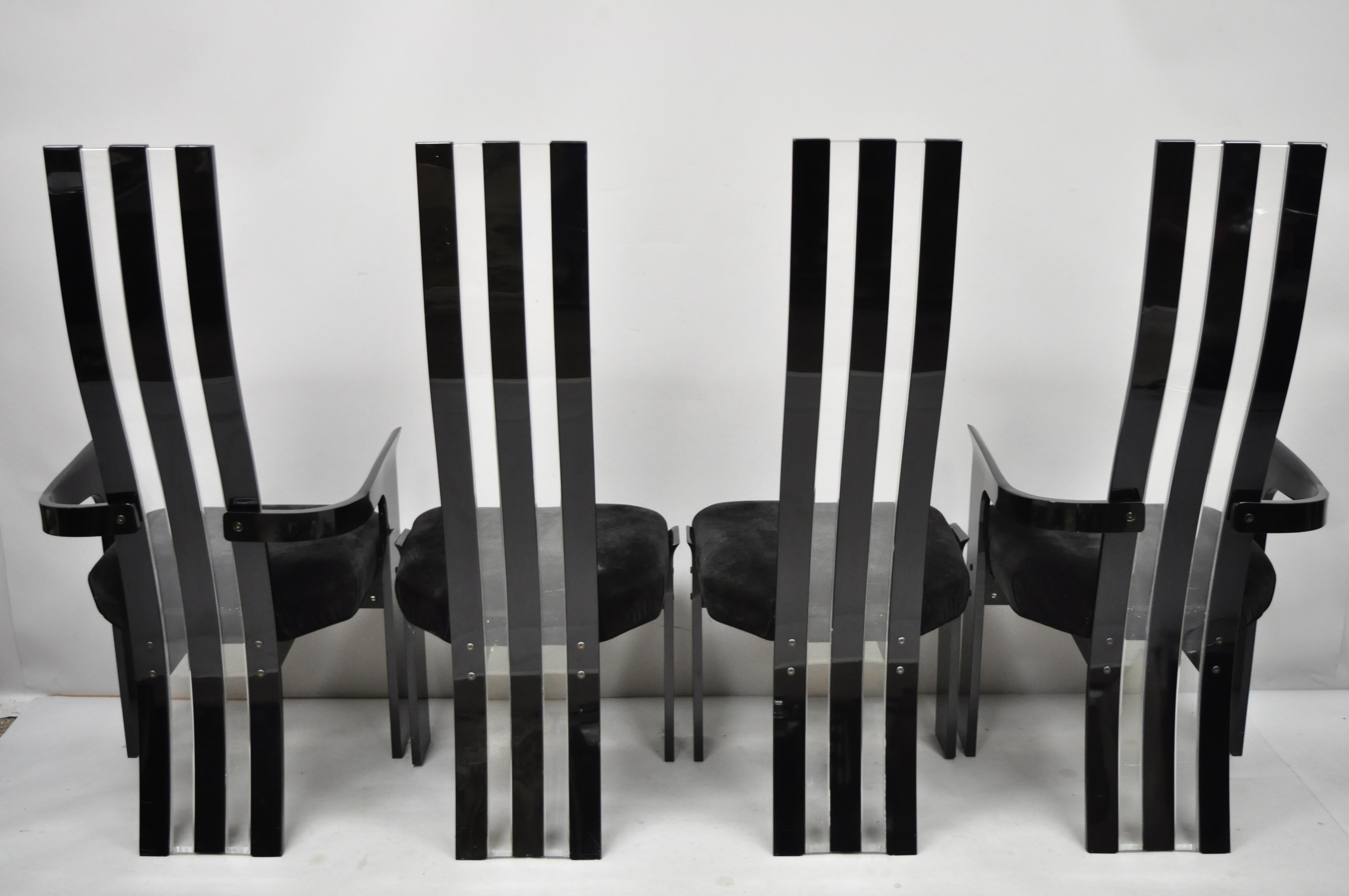 Ensemble de 4 chaises de salle à manger sculpturales à haut dossier en lucite noire et transparente vintage 4