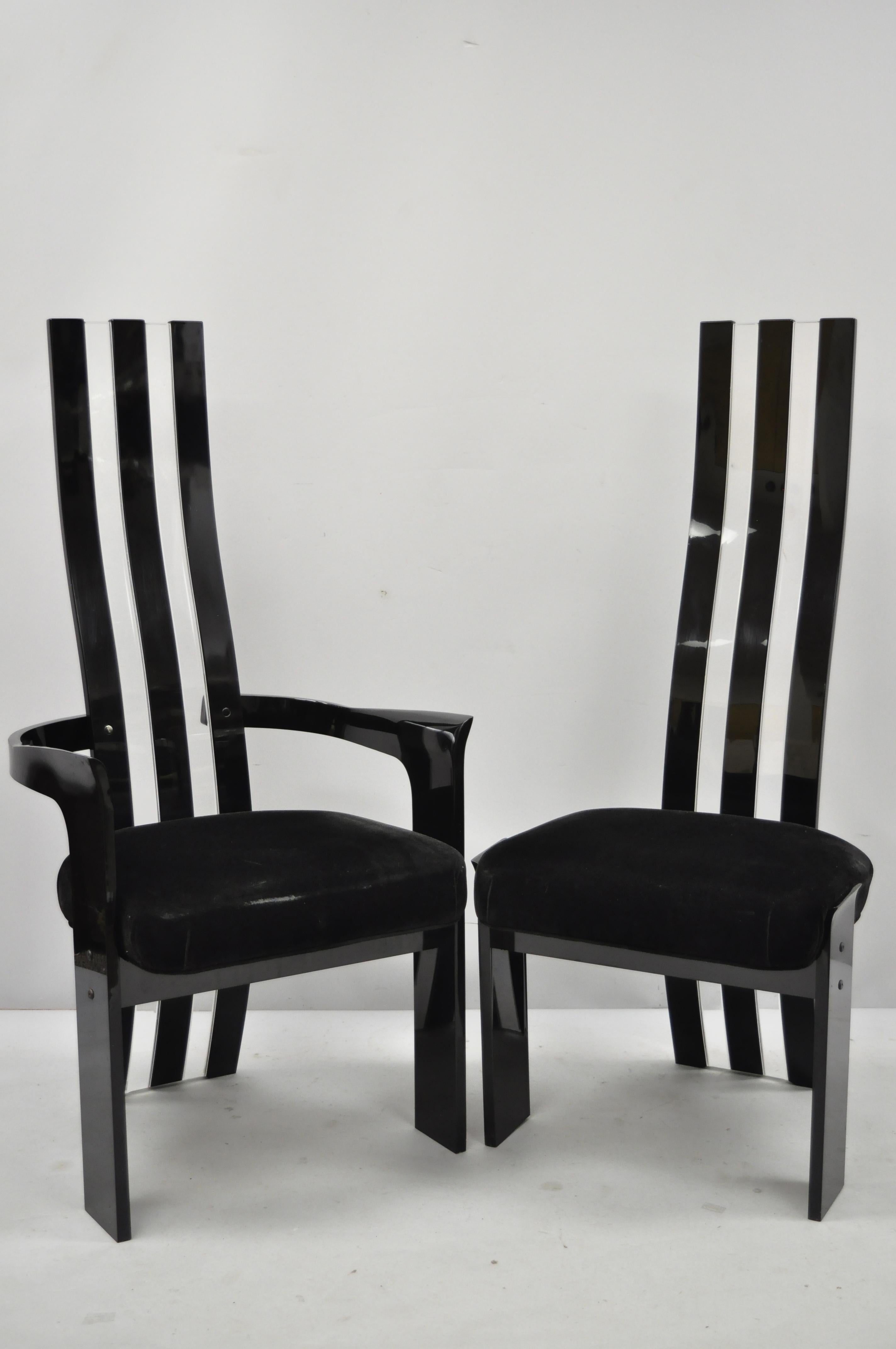 Ensemble de 4 chaises de salle à manger sculpturales à haut dossier en lucite noire et transparente vintage 5