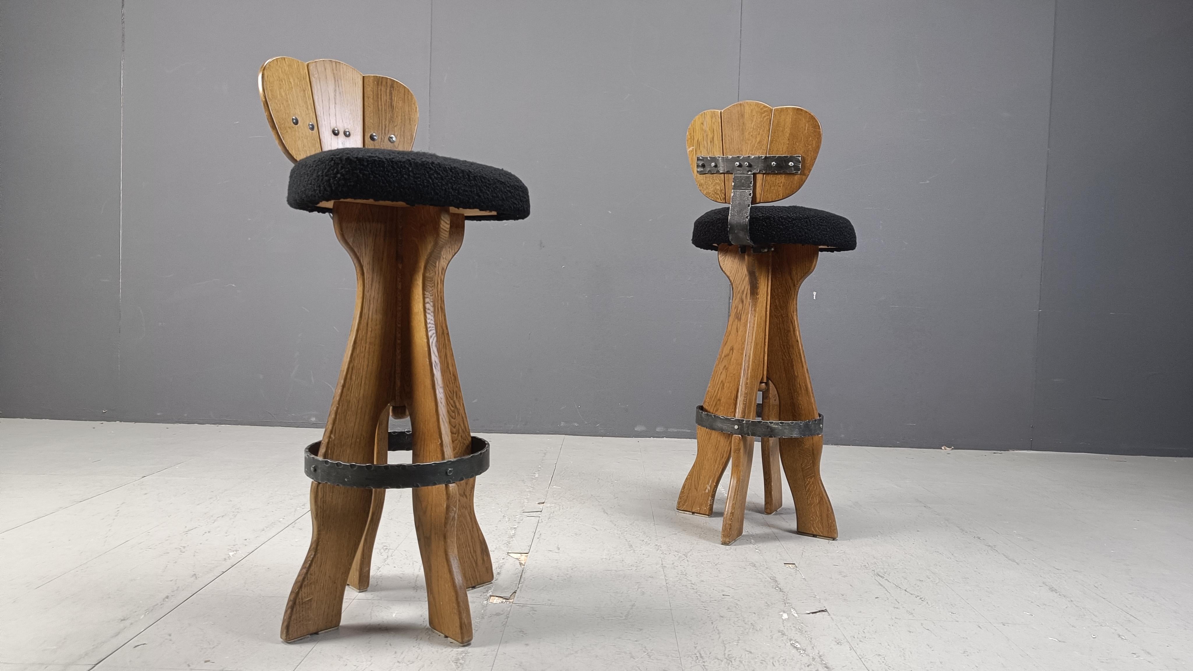 Set of 4 vintage brutalist bar stools, 1960s For Sale 7