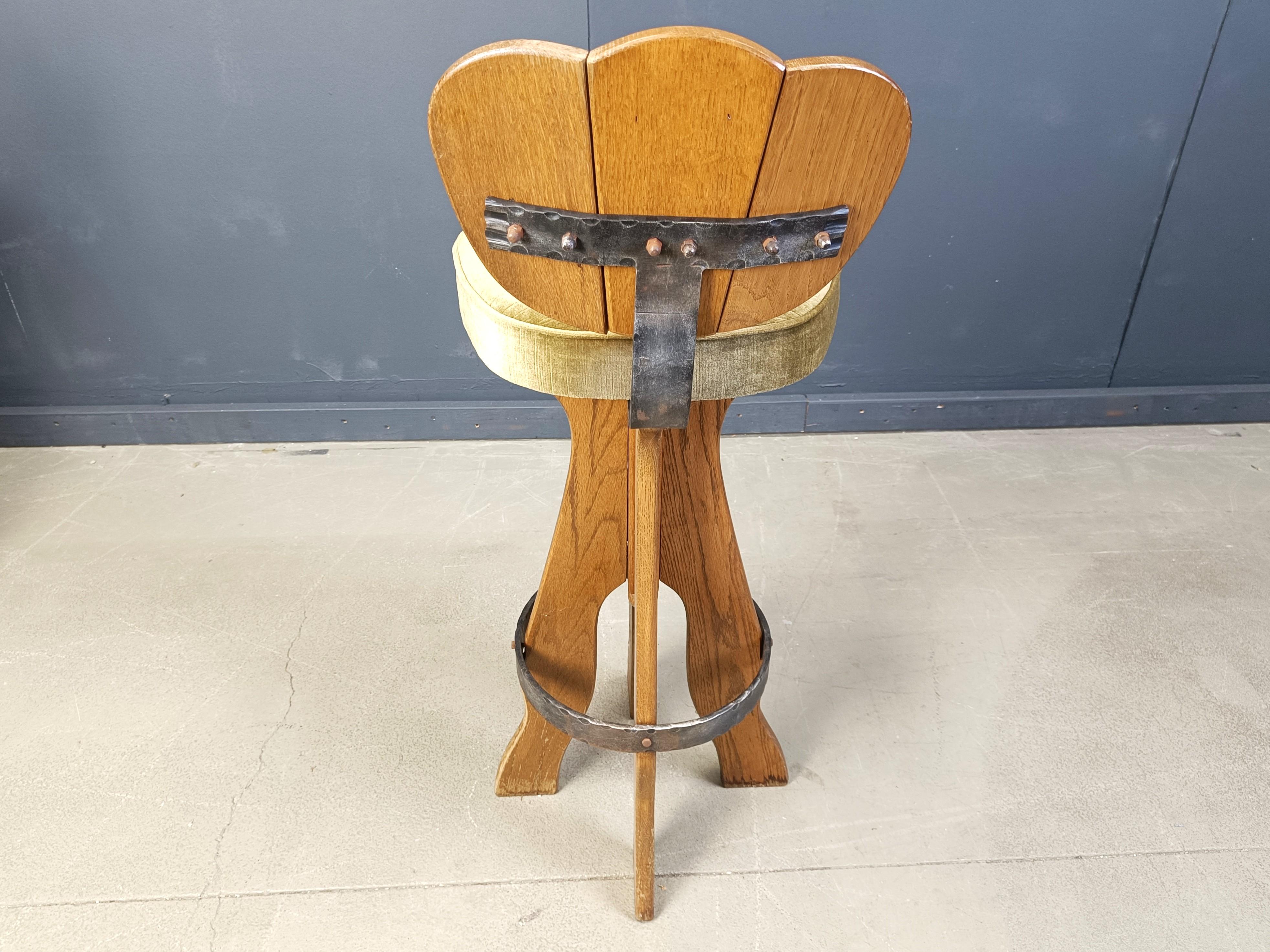 Belgian Set of 4 vintage brutalist bar stools, 1960s For Sale