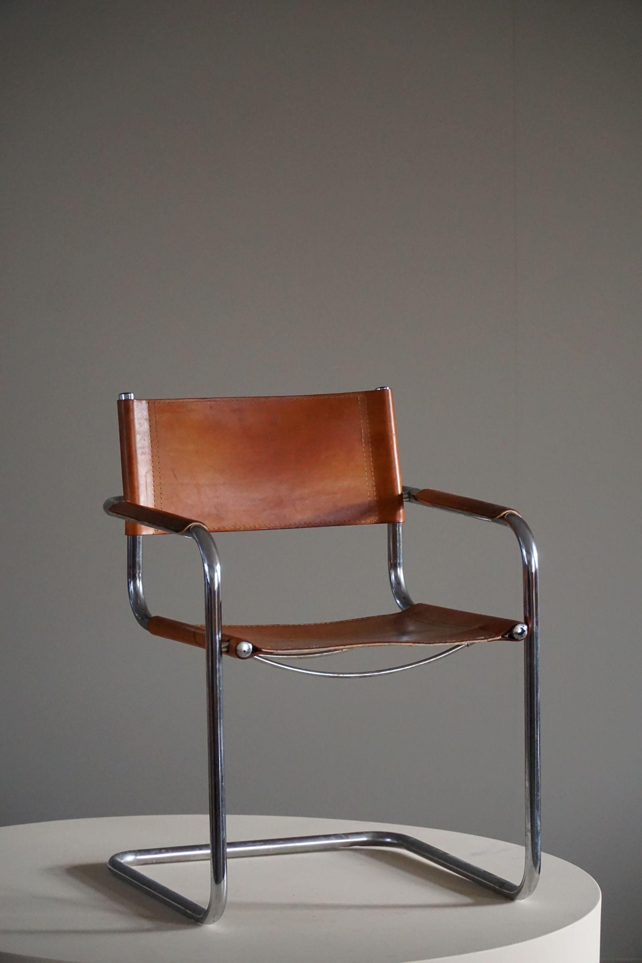 Set of 4 Vintage Cantilever Armchairs in Cognac Leather, Matteo Grassi, 1970s 4