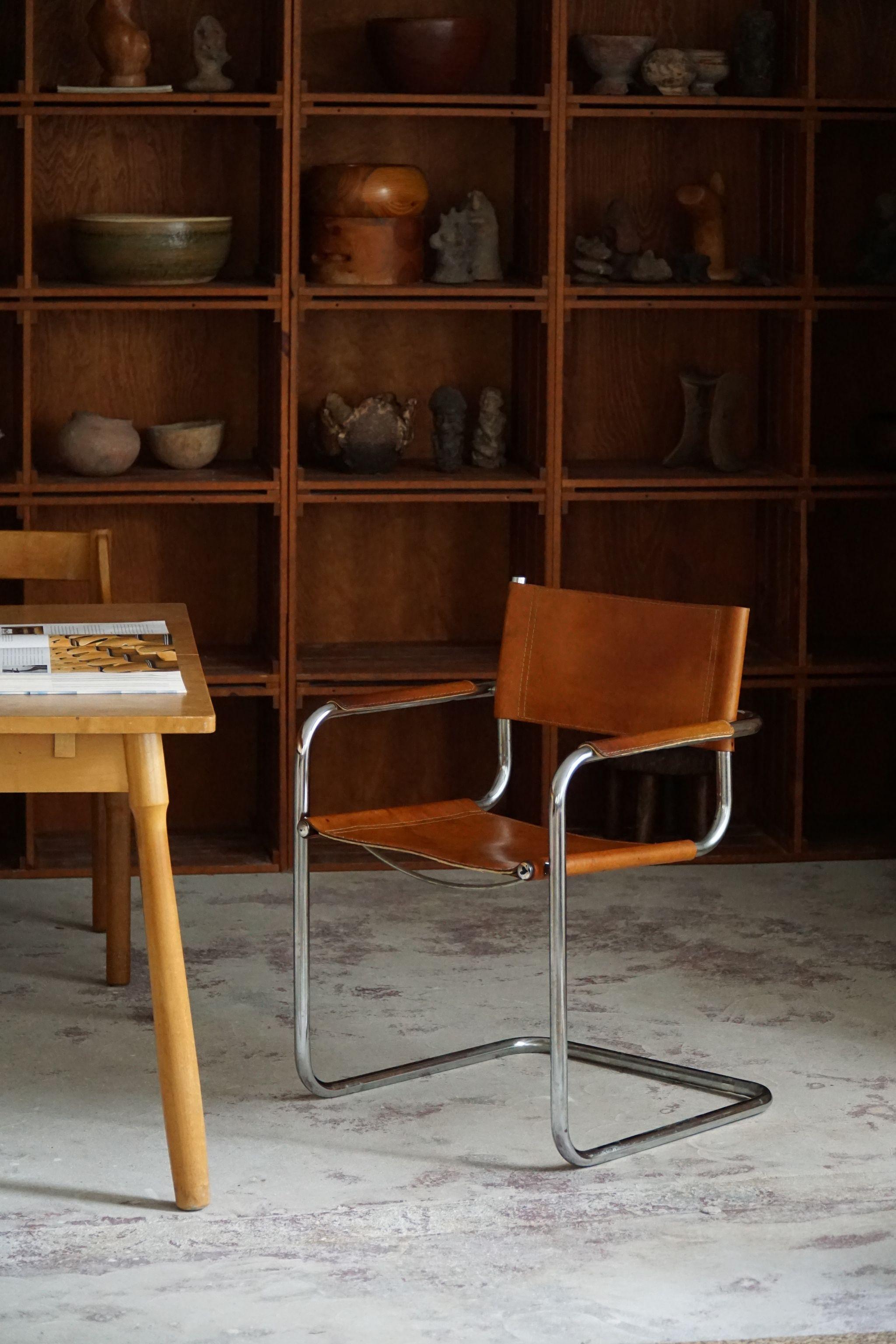 Italian Set of 4 Vintage Cantilever Armchairs in Cognac Leather, Matteo Grassi, 1970s