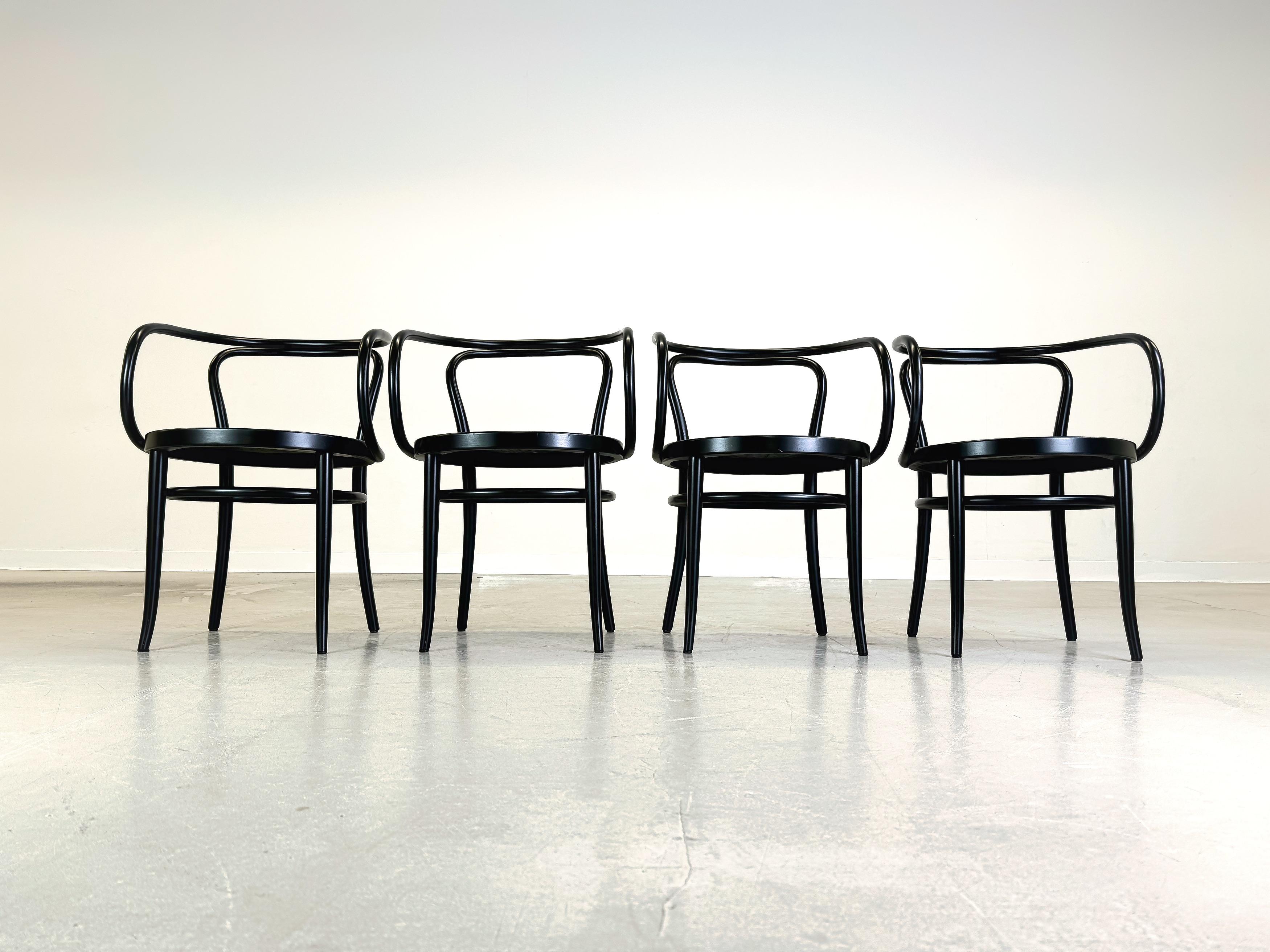 Mid-Century Modern Set of 4 vintage chair Thonet 209 bentwood chair beech black