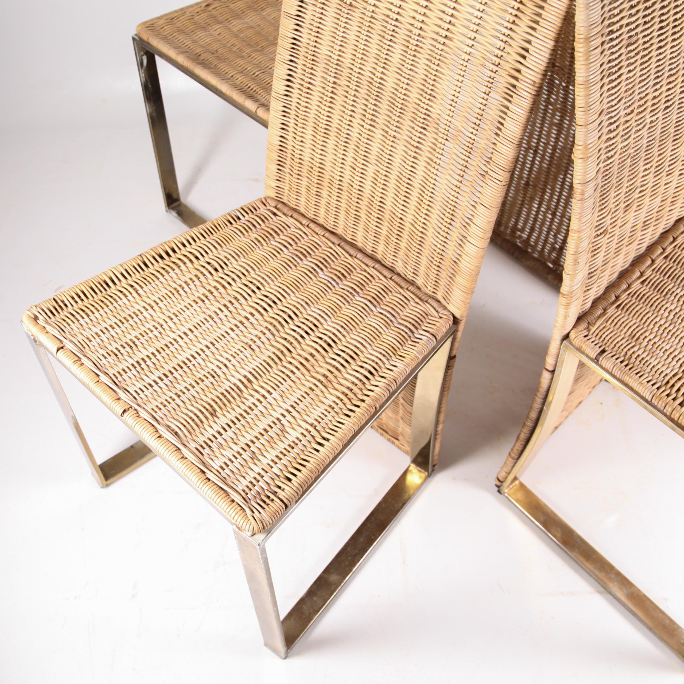 Mid-Century Modern Set of 4 vintage chairs in gold metal and wicker For Sale