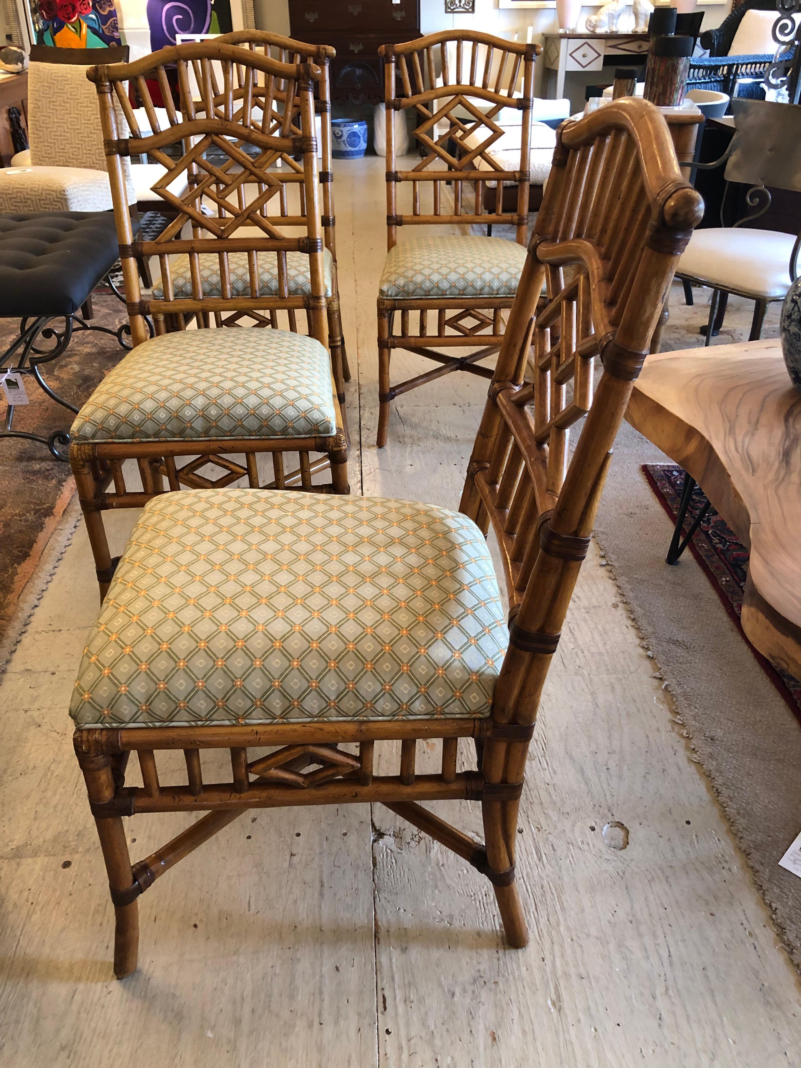 Set of 4 Vintage Chinese Chippendale Honey Rattan Dining Chairs In Good Condition In Hopewell, NJ