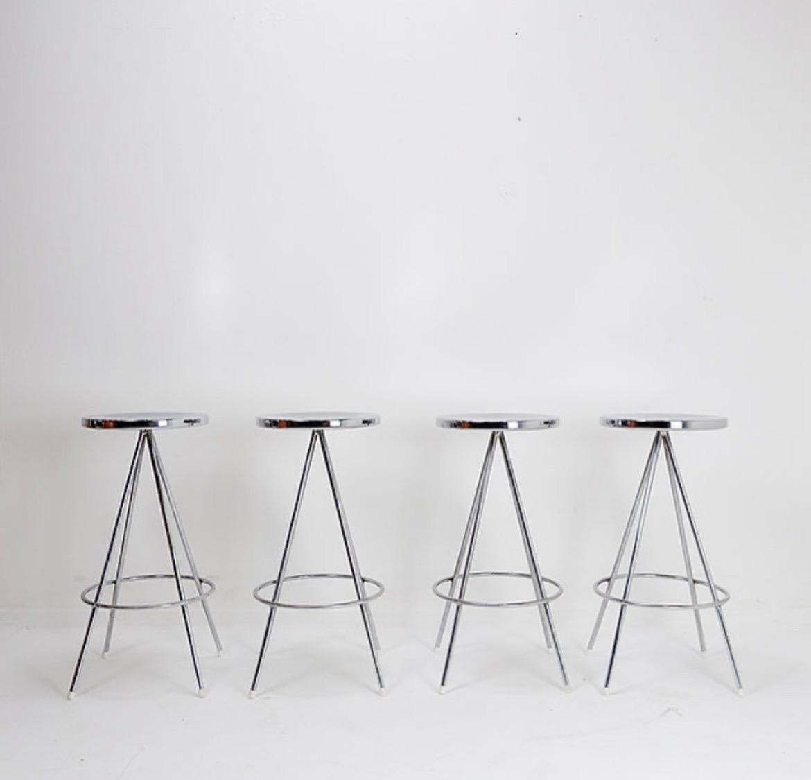 Mid-Century Modern Set of 4 vintage chrome bar stools - 1970s For Sale
