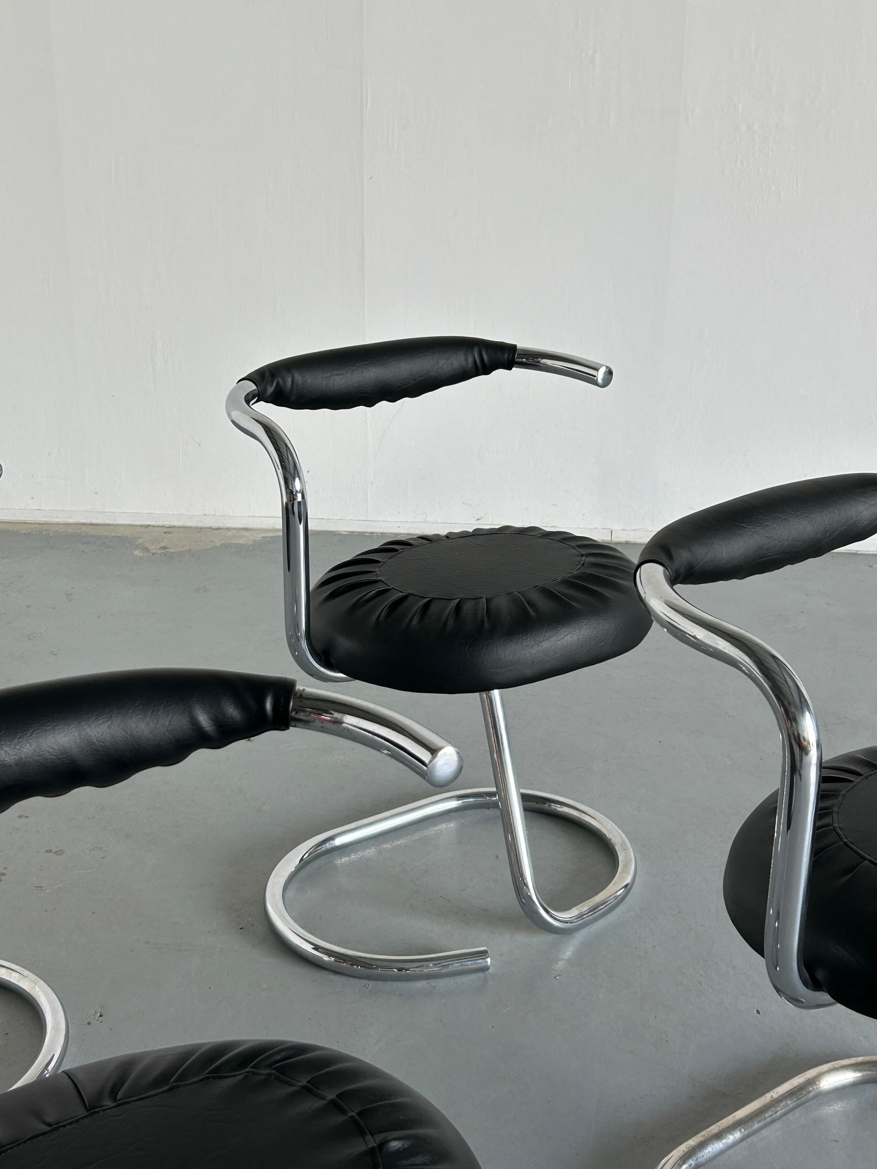 Set of 4 Vintage 'Cobra' Chairs by Giotto Stoppino in Black Faux Leather, 1970s  For Sale 4