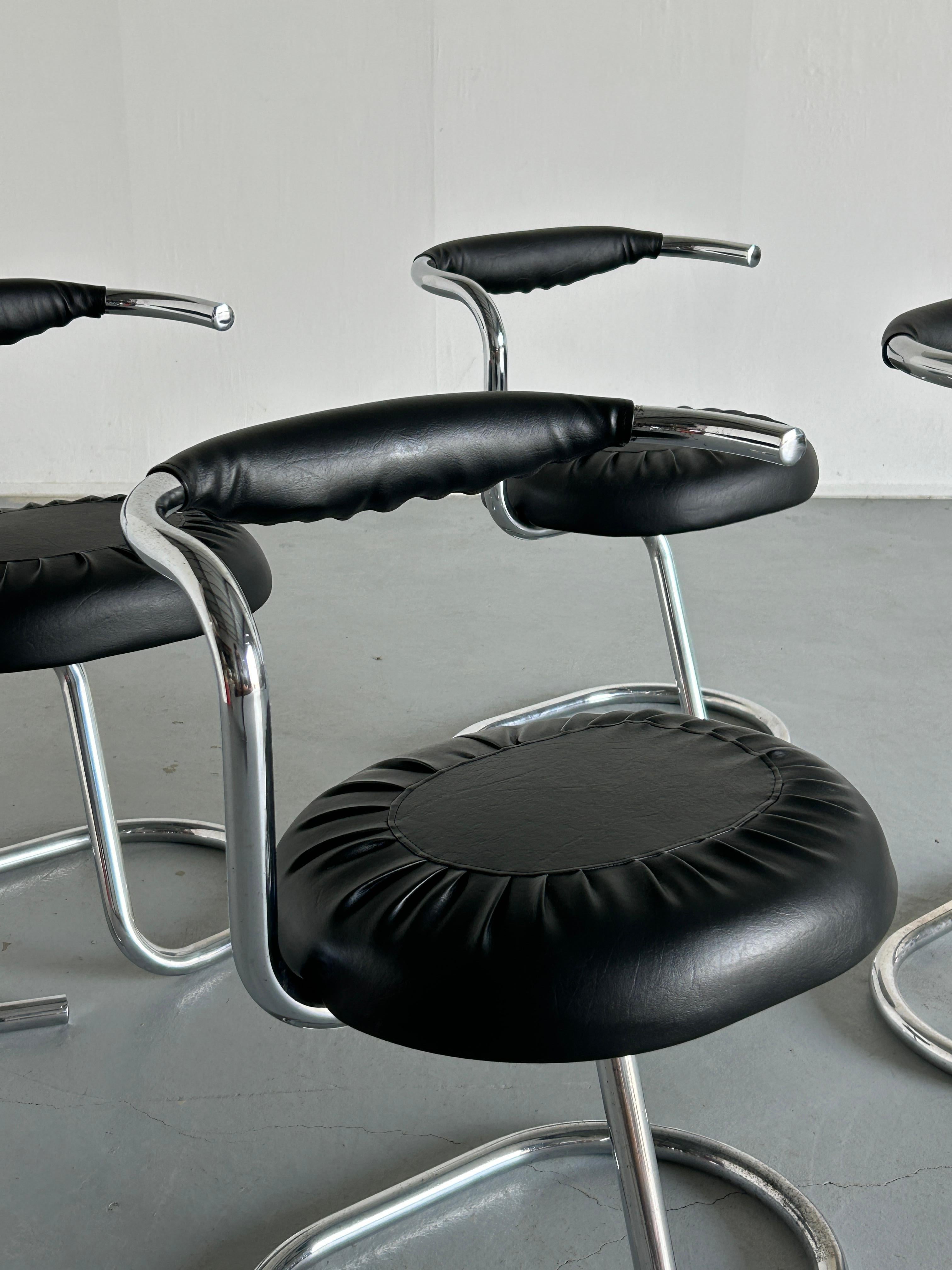 Set of 4 Vintage 'Cobra' Chairs by Giotto Stoppino in Black Faux Leather, 1970s  For Sale 5