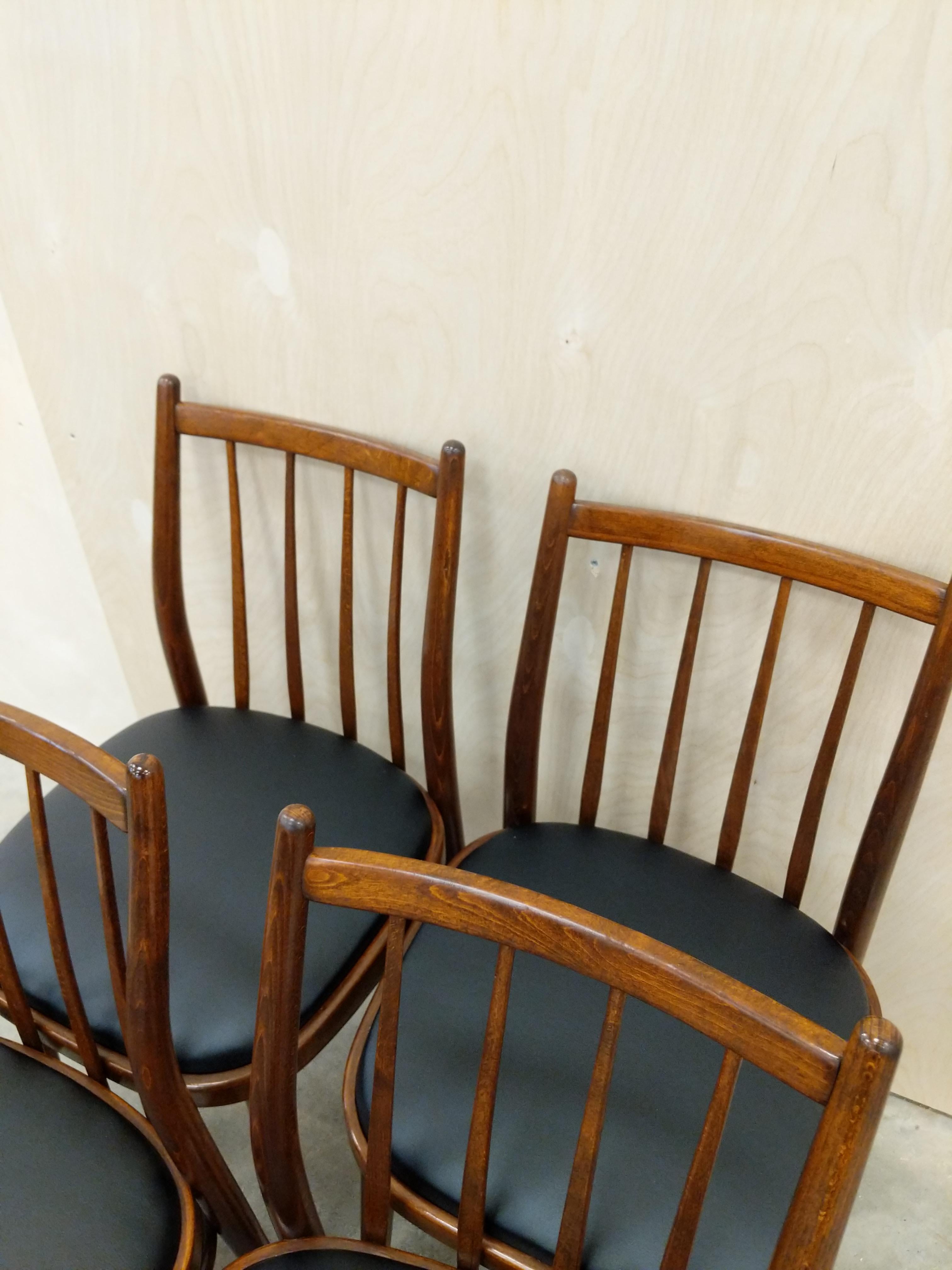 Set of 4 Vintage Czech Dining Chairs 1