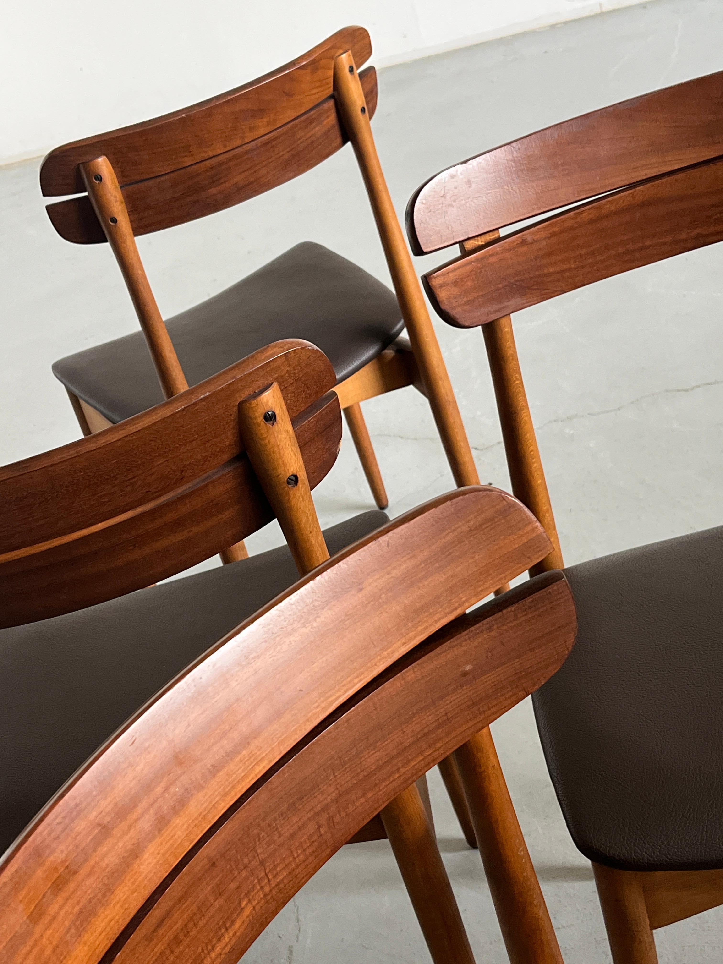 Satz von 4 Vintage Danish Design Esszimmerstühlen aus Teakholz, 1960er Jahre Dänemark im Angebot 3