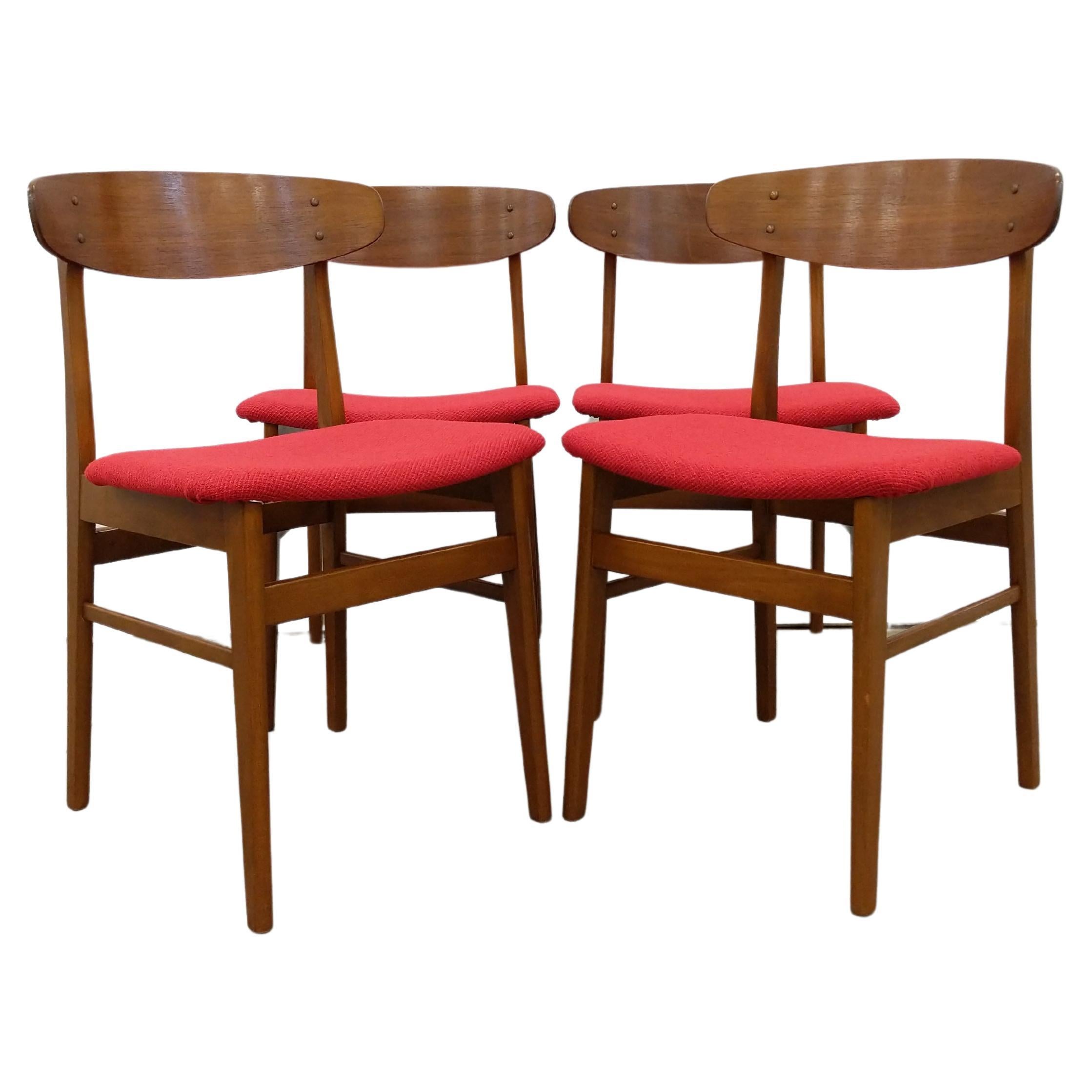 Set of 4 Vintage Danish Mid Century Modern Dining Chairs For Sale