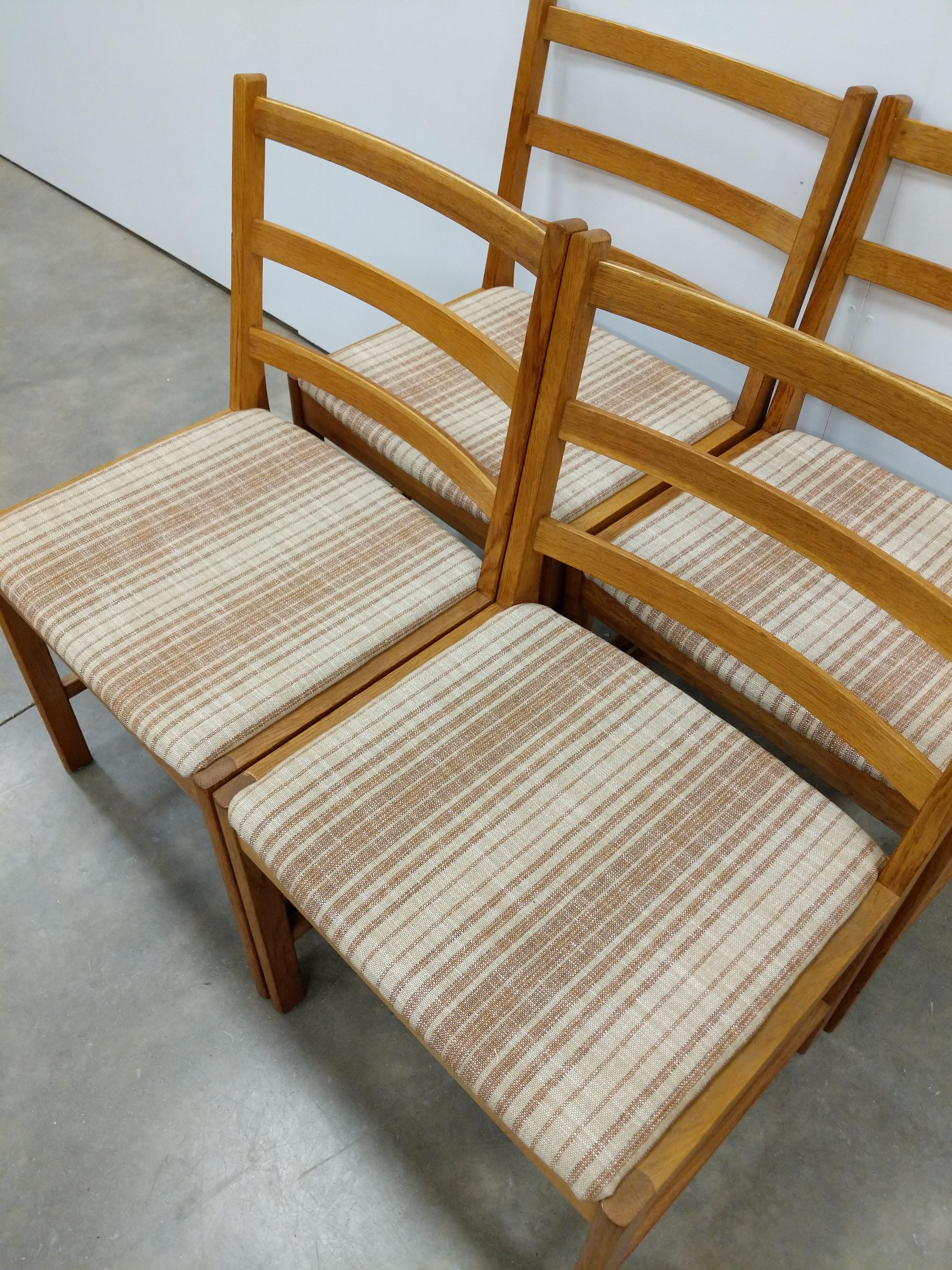 Set of 4 Vintage Danish Modern Oak Dining Chairs For Sale 2