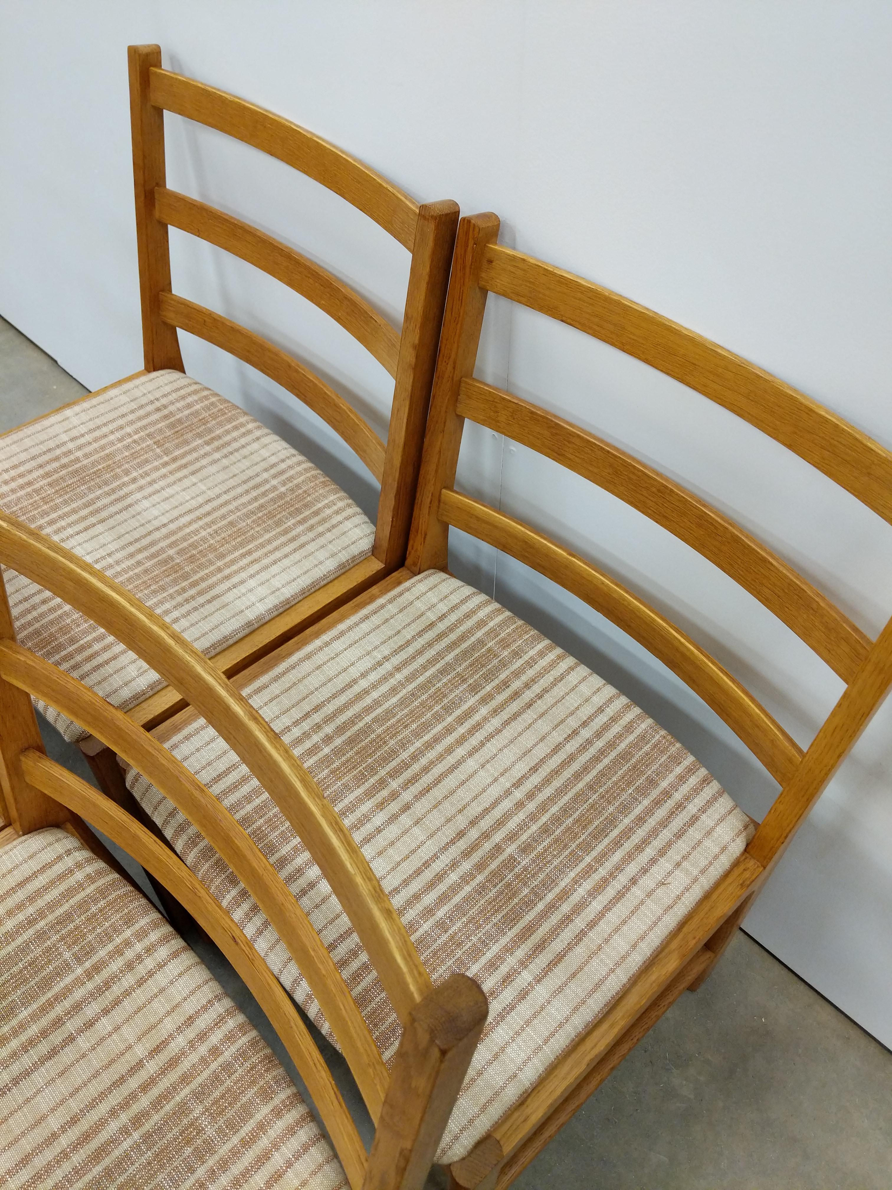 Set of 4 Vintage Danish Modern Oak Dining Chairs For Sale 3