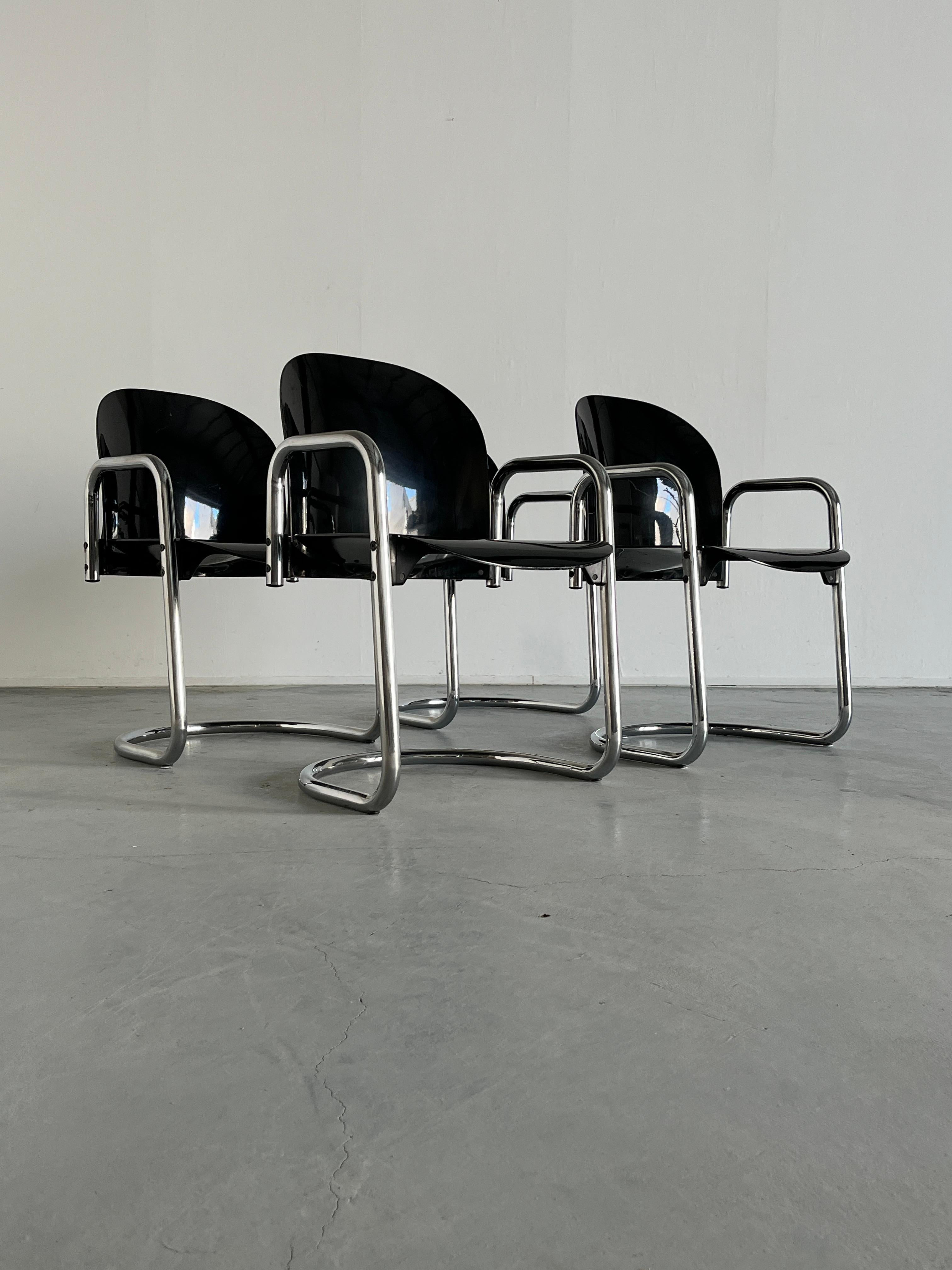 Post-Modern Set of 4 Vintage 'Dialogo' Chairs by Afra and Tobia Scarpa for B&B Italia, 1970s For Sale