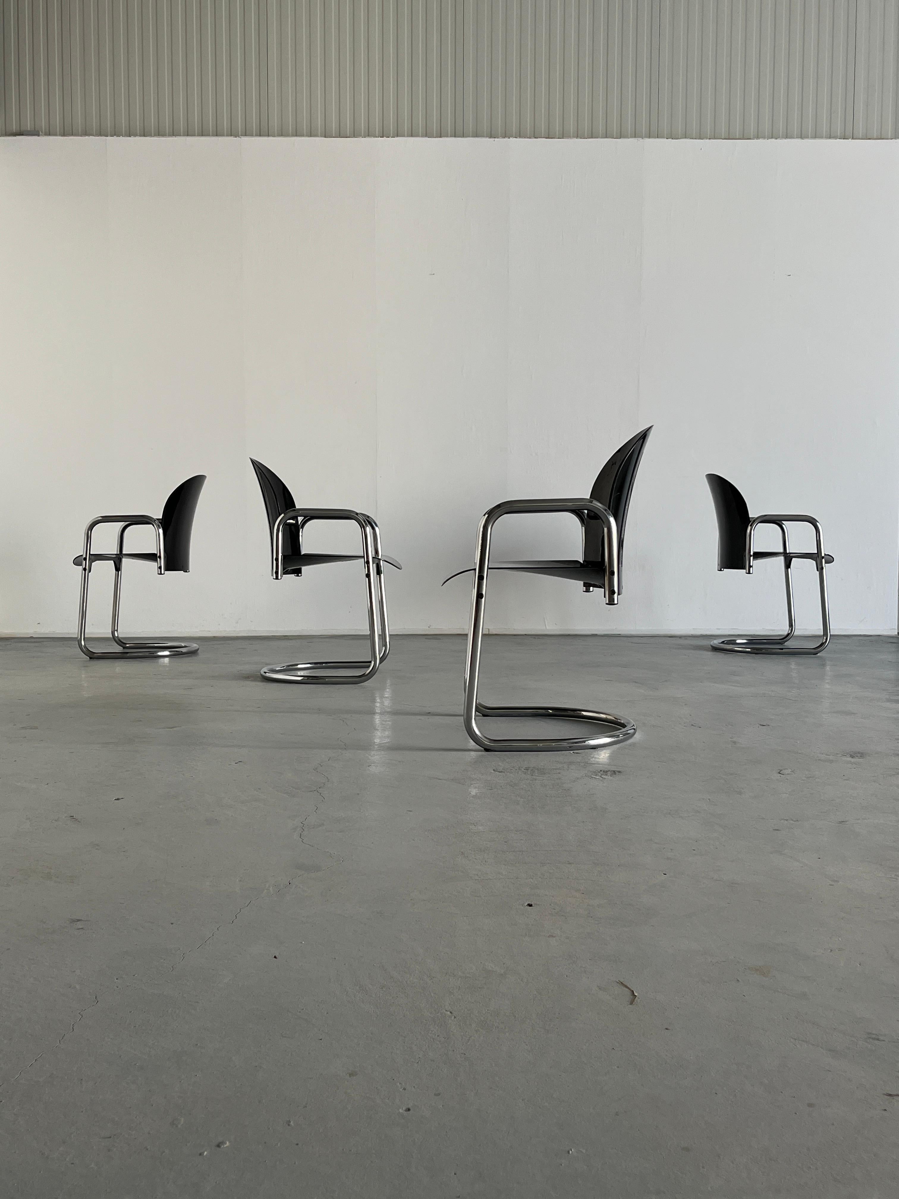 Set of 4 Vintage 'Dialogo' Chairs by Afra and Tobia Scarpa for B&B Italia, 1970s For Sale 1