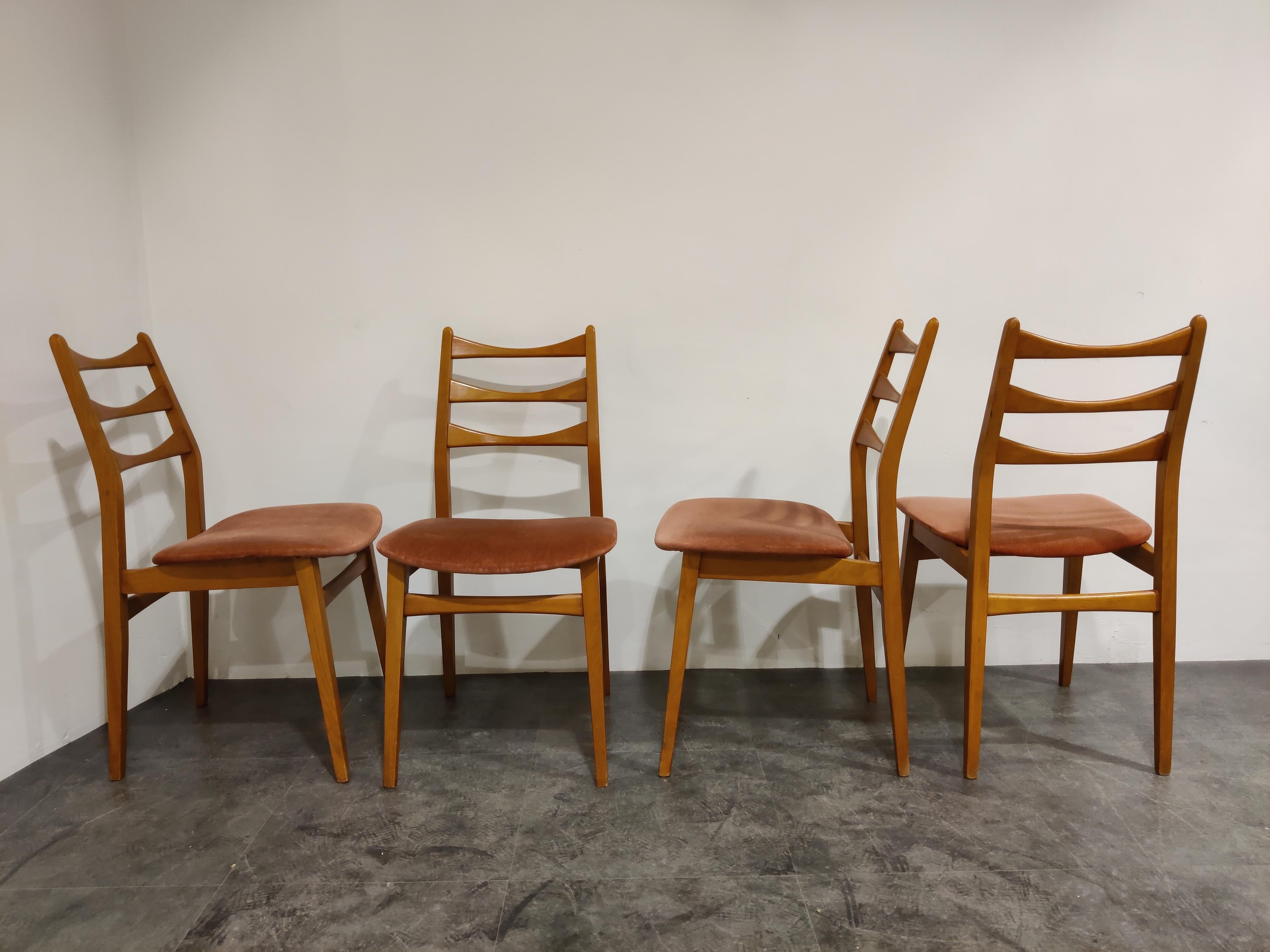 Set of 4 Vintage Dining Chairs, 1960s In Good Condition In HEVERLEE, BE