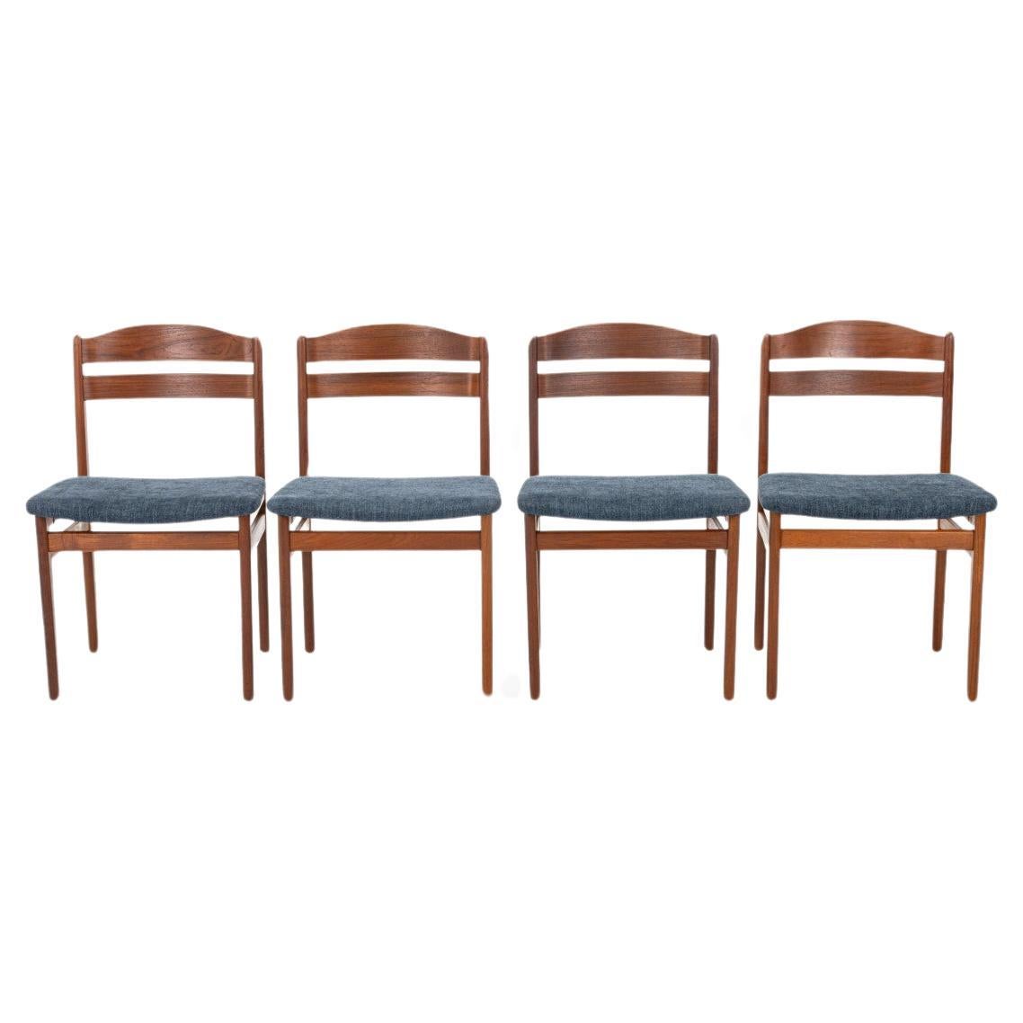 Ensemble de 4 chaises de salle à manger vintage en teck et tissu bleu