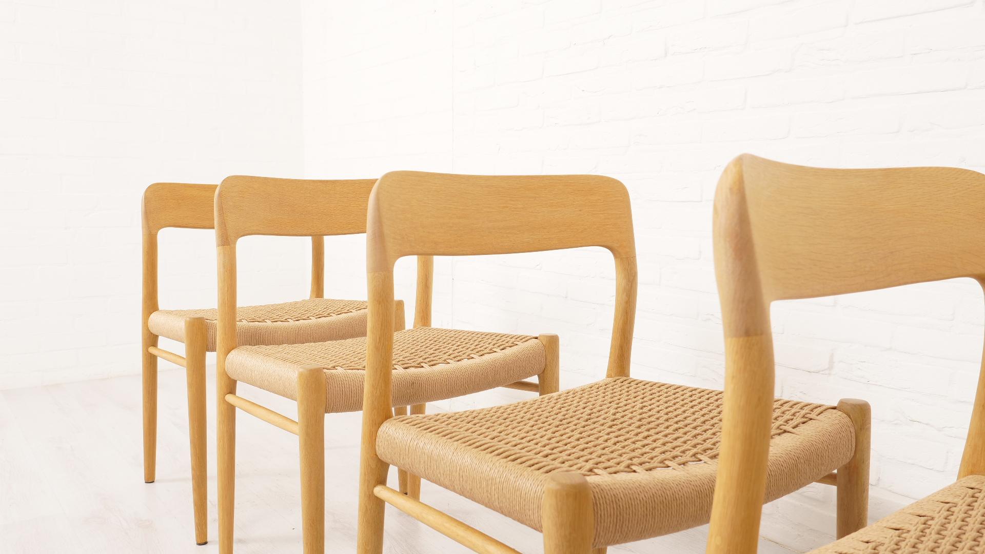 Set of 4 vintage dining chairs  Niels Otto Møller  Model 75  Papercord Oak In Excellent Condition For Sale In VEENENDAAL, NL