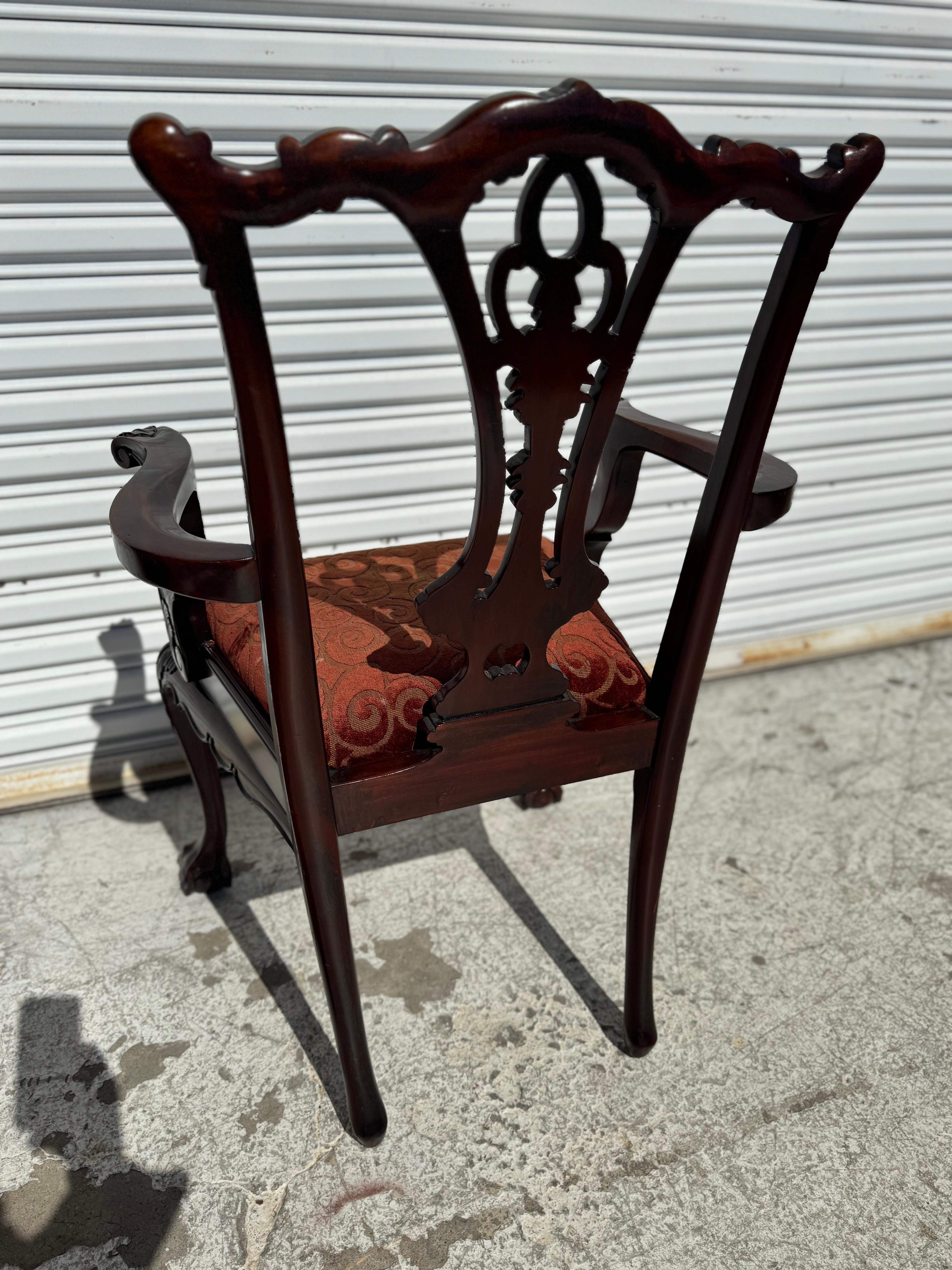 Mogano Set di 4 sedie da pranzo vintage in mogano inglese in stile Chippendale in vendita