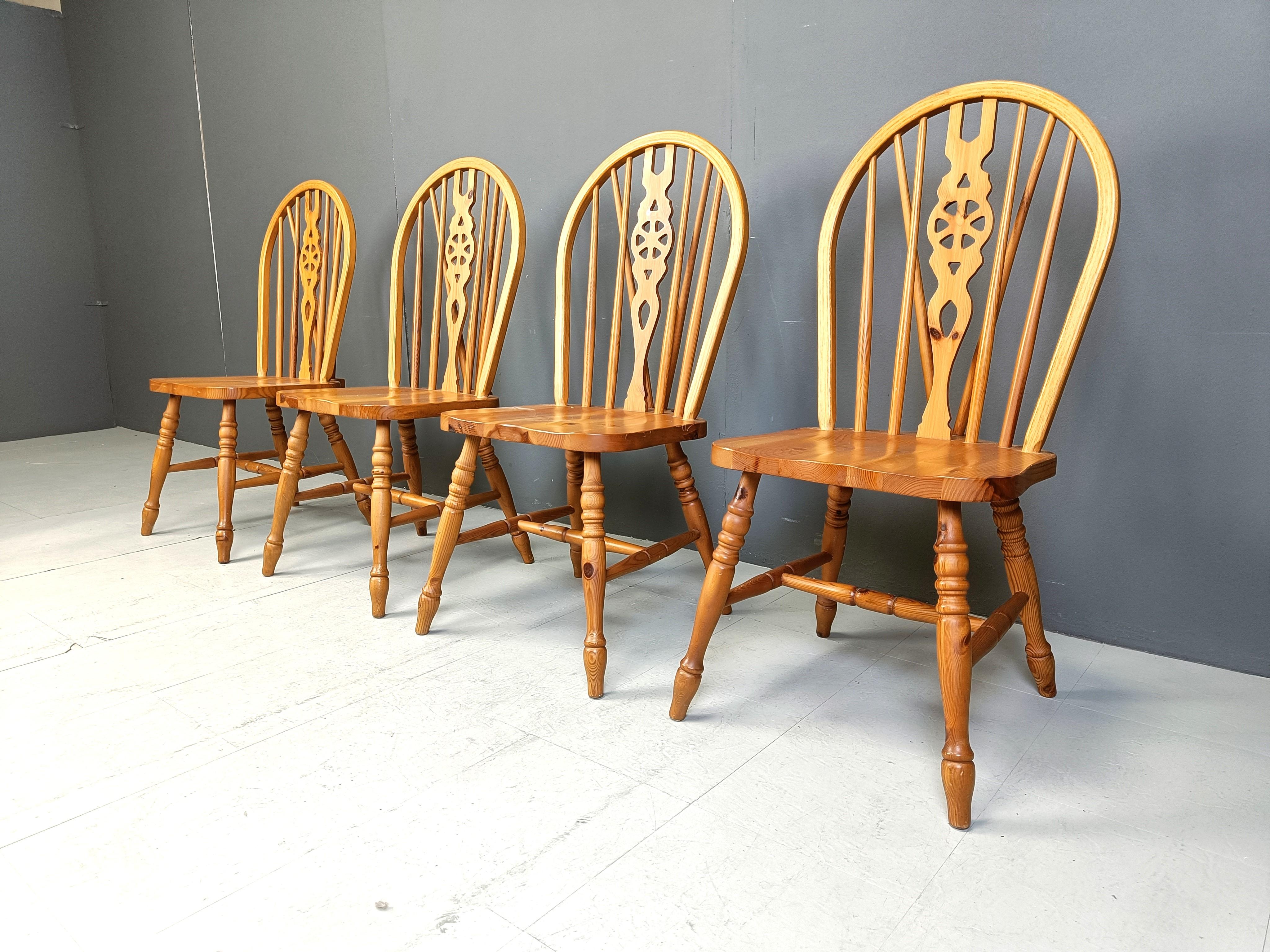 Set de 4 Vintage  Sillas de comedor Ercol , años 50 en Bueno estado para la venta en Leuven, Vlaams Gewest