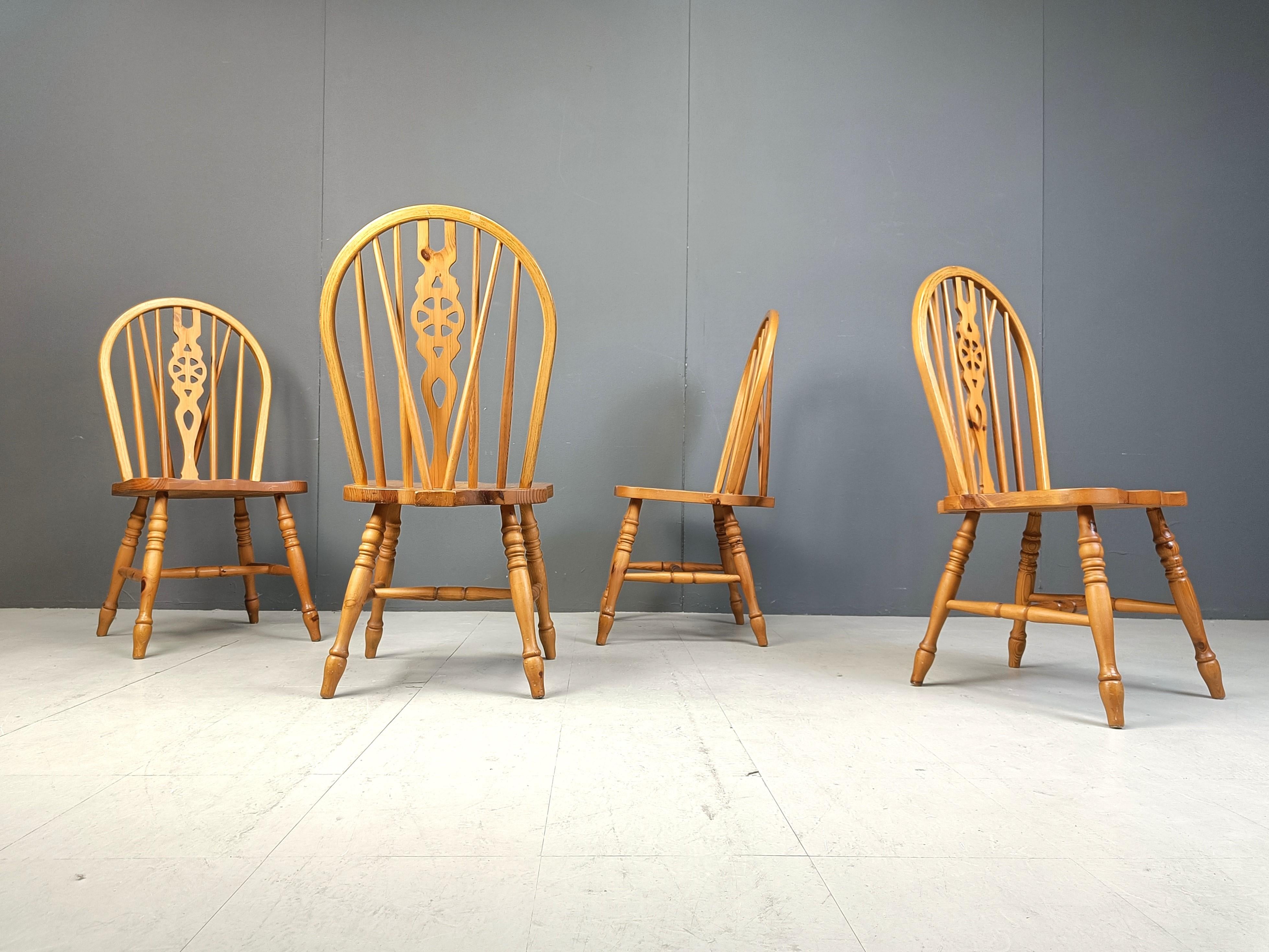 Set de 4 Vintage  Sillas de comedor Ercol , años 50 Olmo en venta