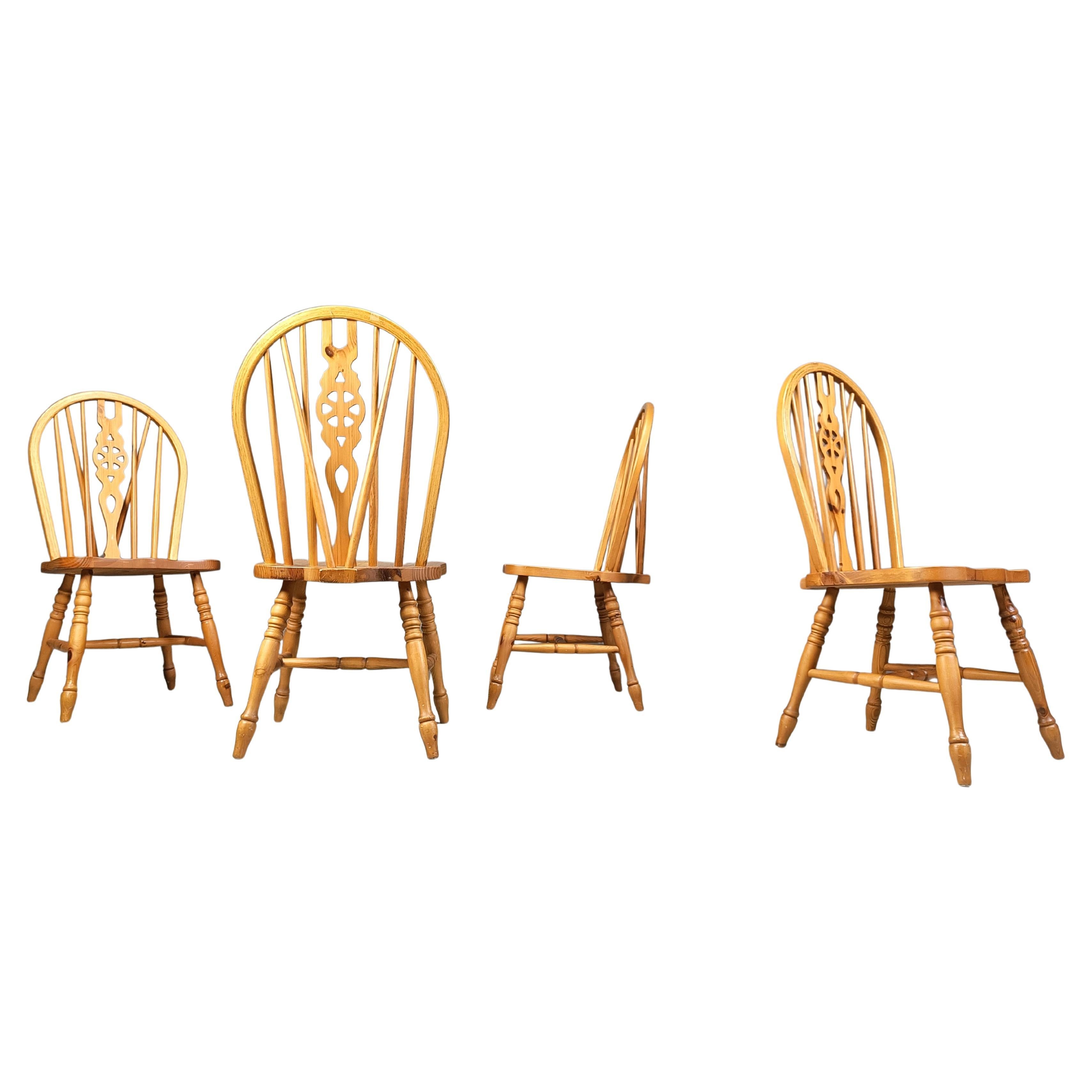 Lot de 4 vintage  Chaises de salle à manger Ercol, années 1950