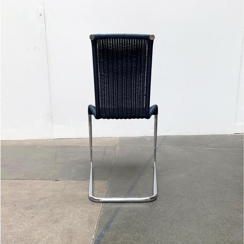 Satz von 4 freitragenden deutschen B20-Esszimmerstühlen aus Tecta, Vintage (Metall) im Angebot