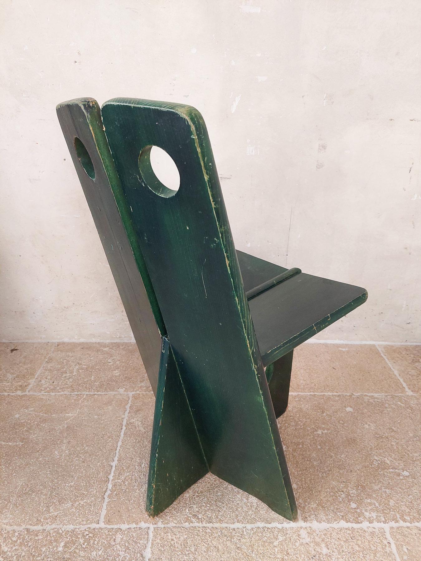 Satz von 4 Vintage-Stühlen von Gilbert Marklund aus grünem, patiniertem Kiefernholz aus den 1970er Jahren 9