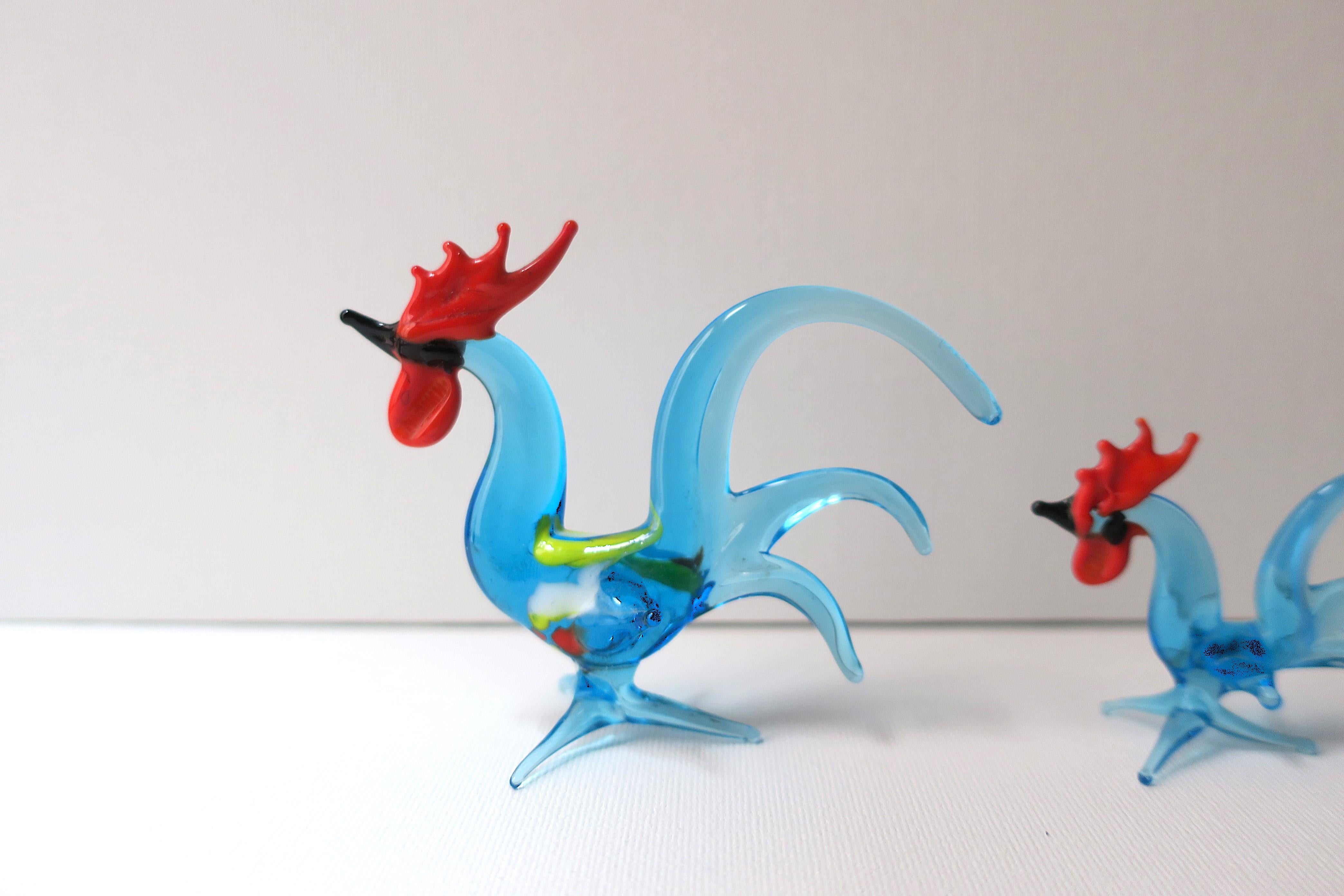 Fait main Ensemble de coqs en verre d'art, vers 1970 en vente