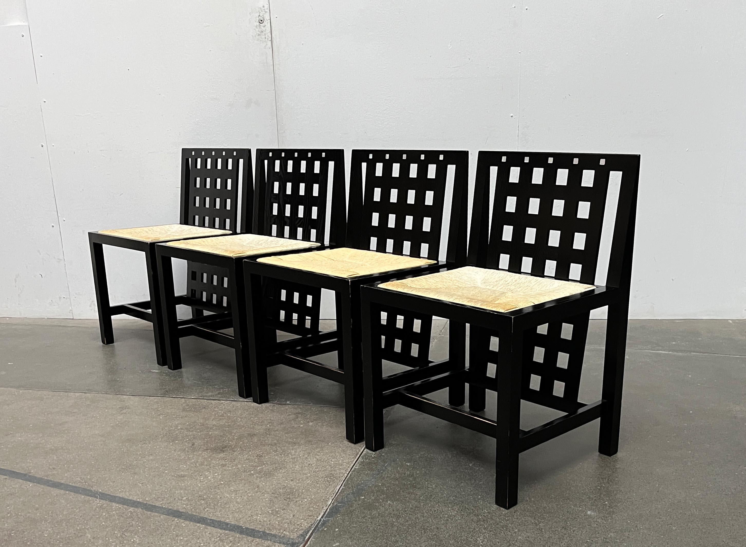Satz von 4 italienischen 324 D. S. 3 Stühlen von Charles Rennie Mackintosh Cassina (Arts and Crafts) im Angebot