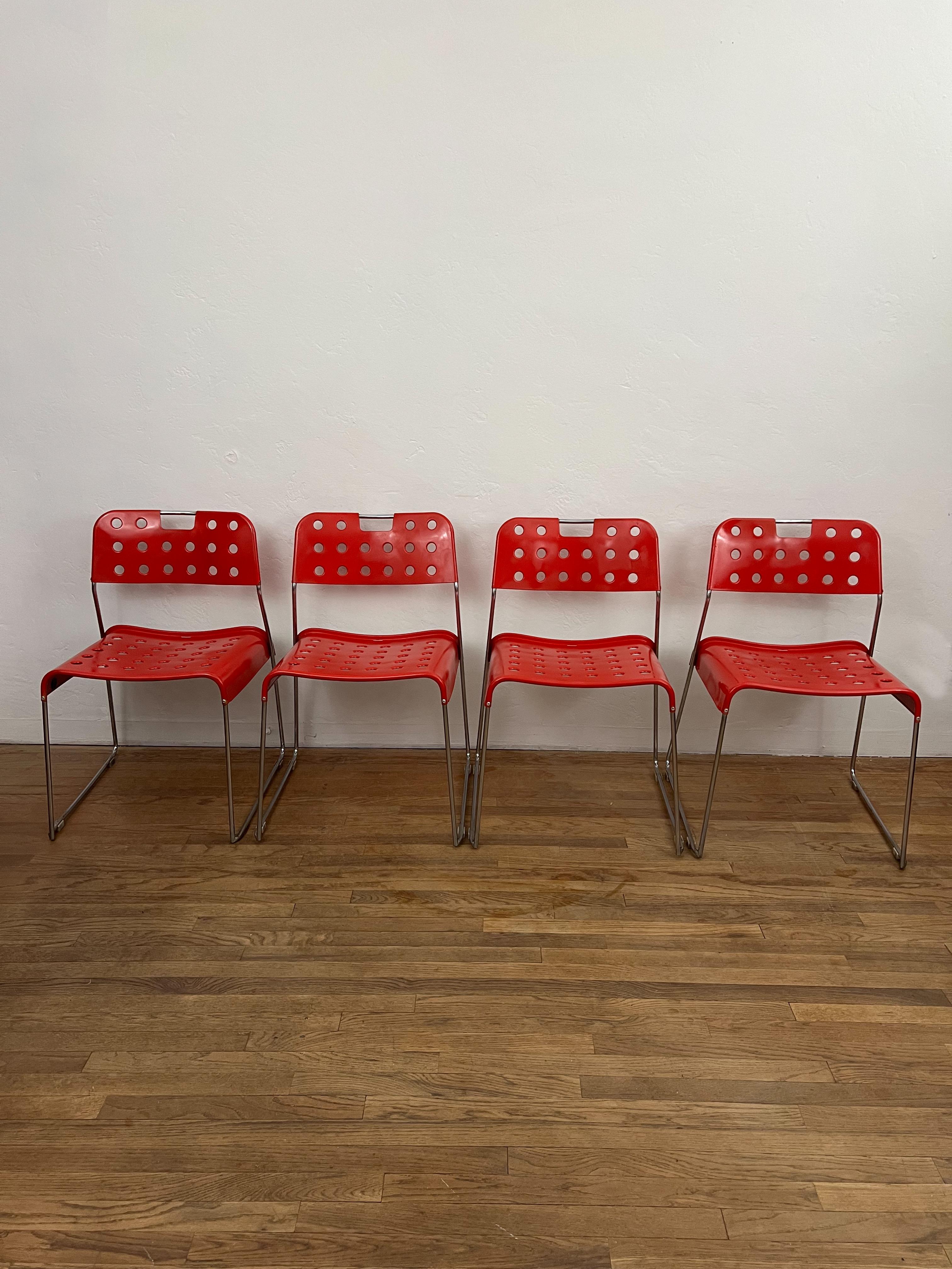 Set of 4 Vintage Italian “Omstak” Chairs by Rodney Kinsman for Bieffeplast For Sale 4